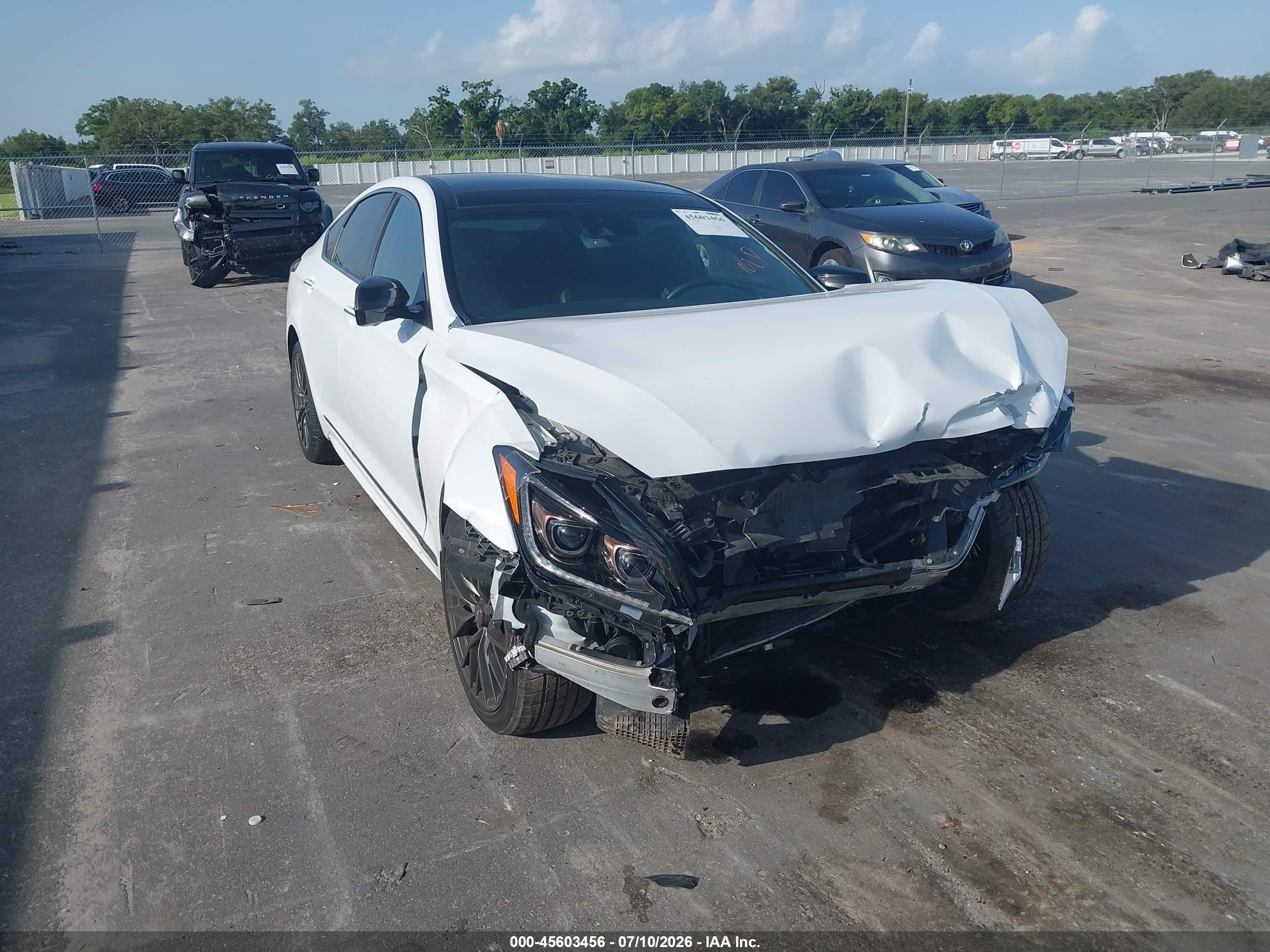 2019 Genesis G80 Sport, VIN KMTFN4JB3KU320154 — Front end