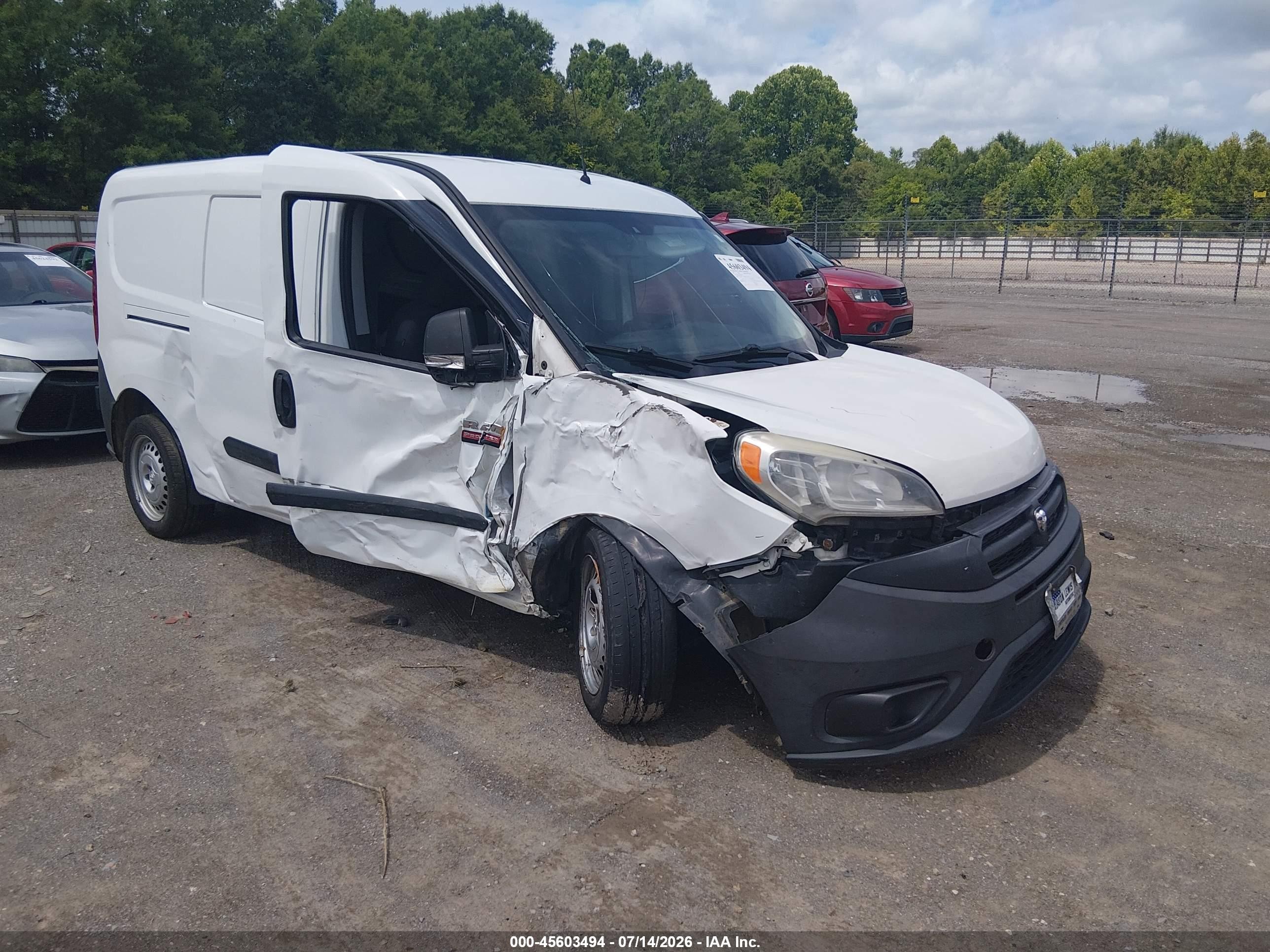 2015 Ram ProMaster City Cargo Tradesman, VIN ZFBERFAT8F6979346 — Side