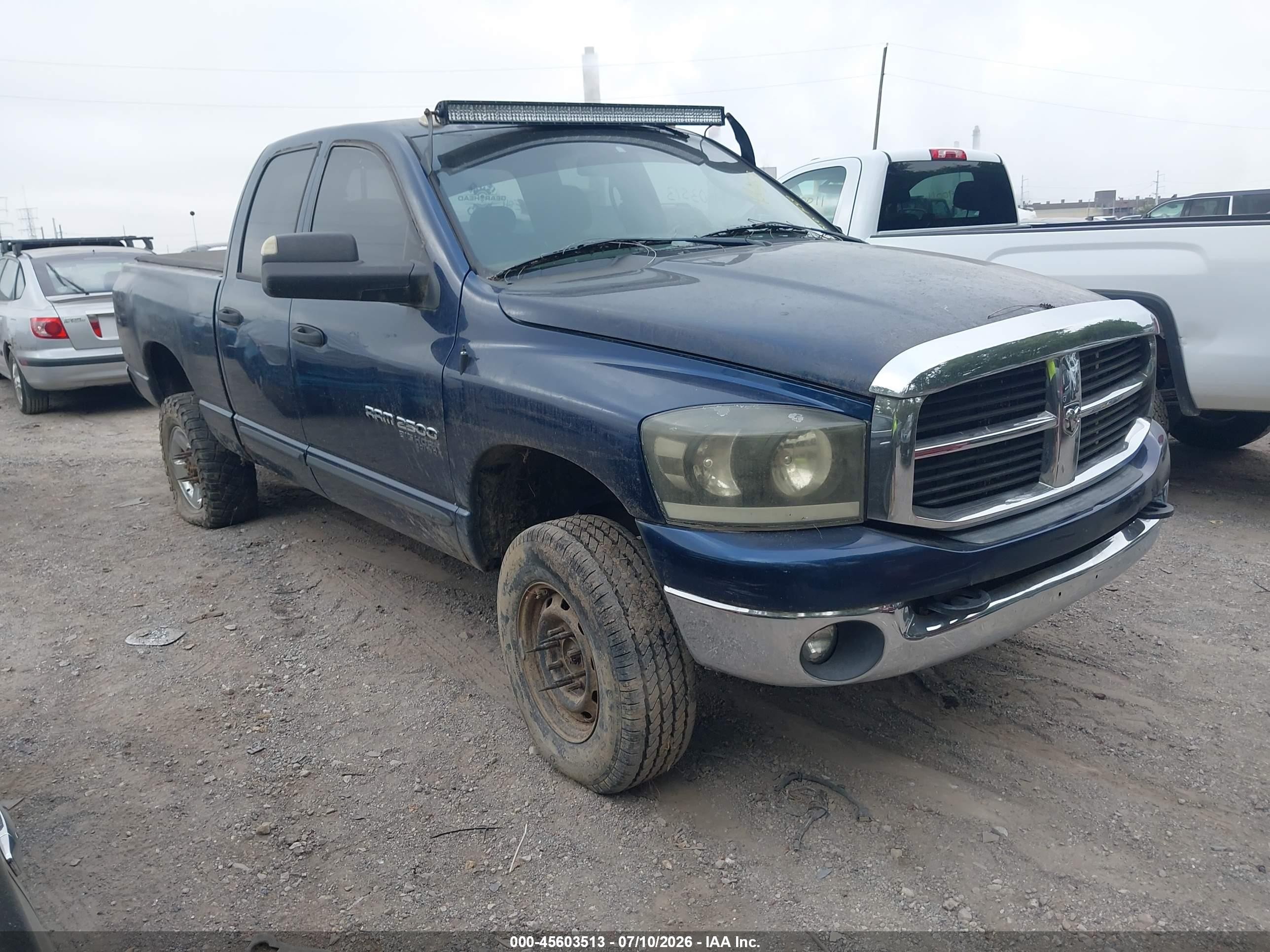 2006 Dodge 2500 SLT, VIN 3D7KS28C96G283876 — Front end