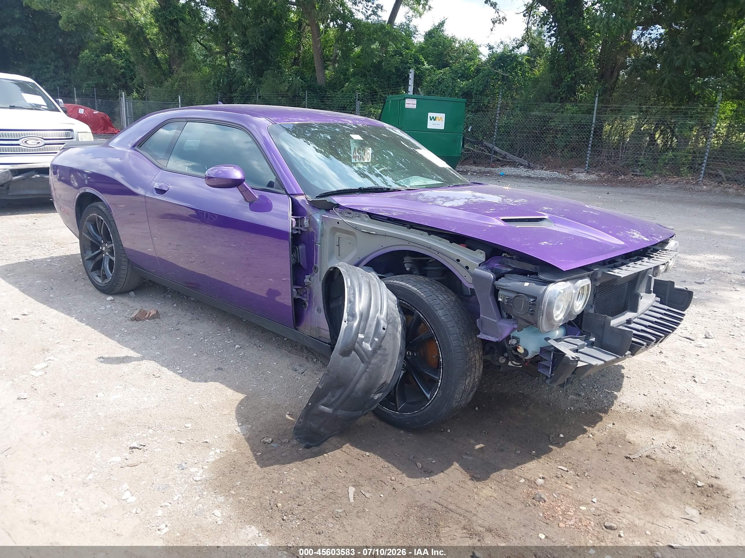 2018 Dodge Challenger SXT Plus, VIN 2C3CDZAG6JH304971 — Front end