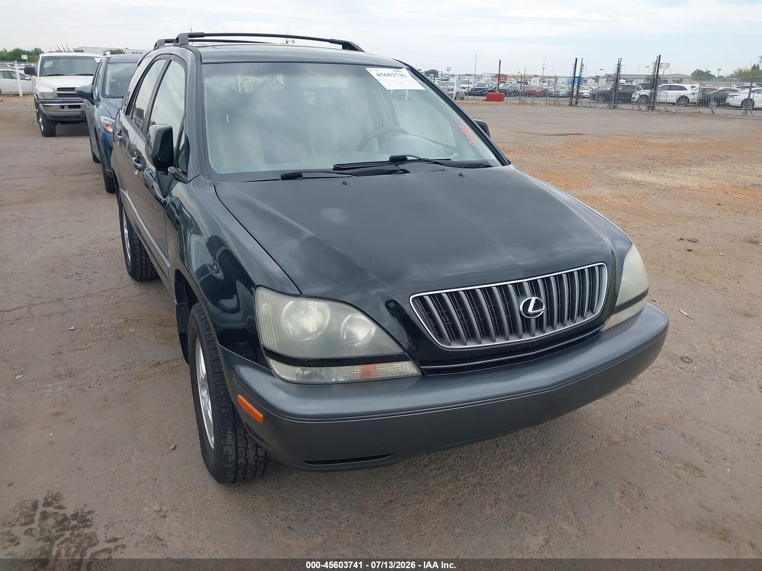 2000 Lexus RX 300, VIN JT6GF10U8Y0057233 — Normal wear