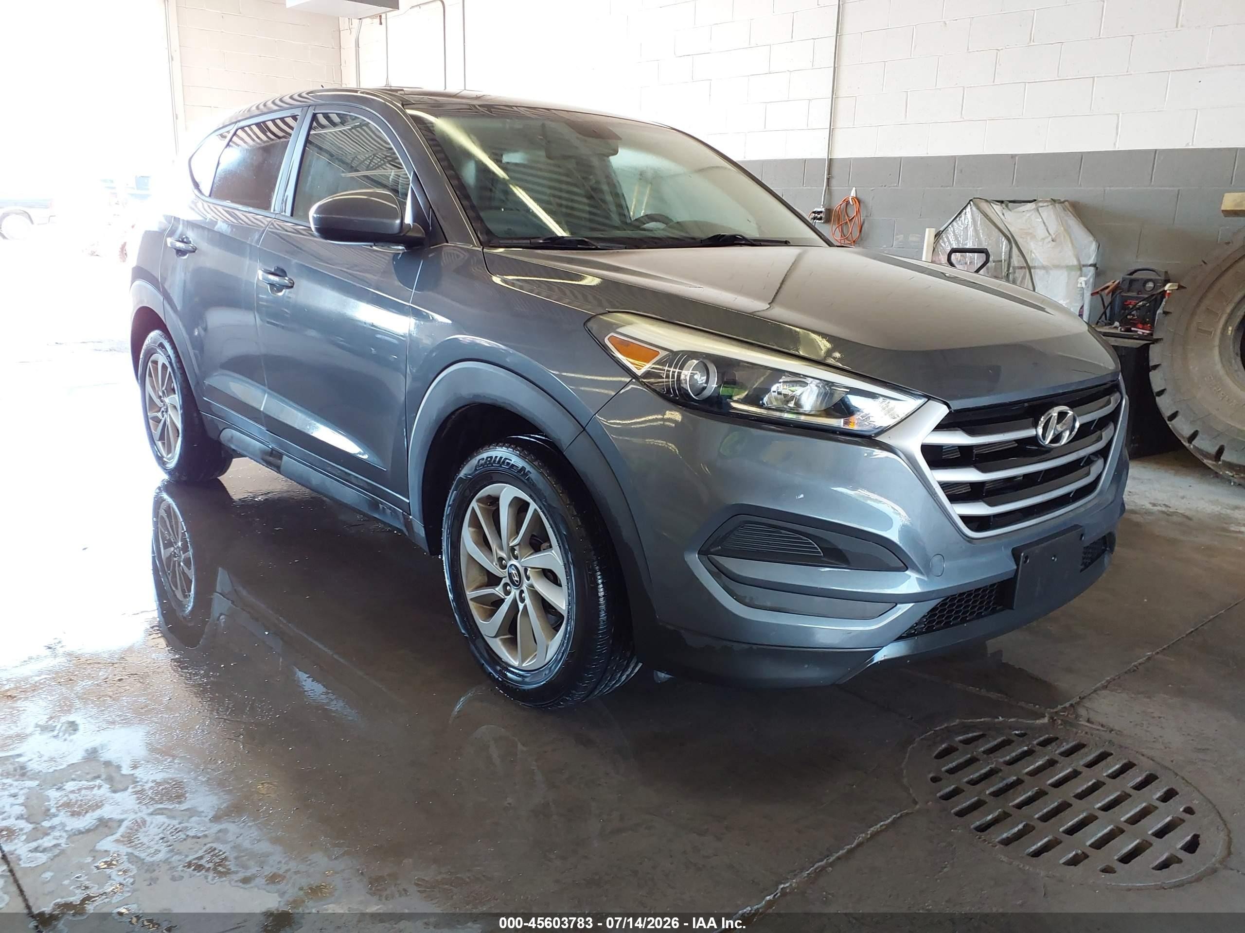 2018 Hyundai Tucson SE, VIN KM8J2CA49JU656740 — Normal wear