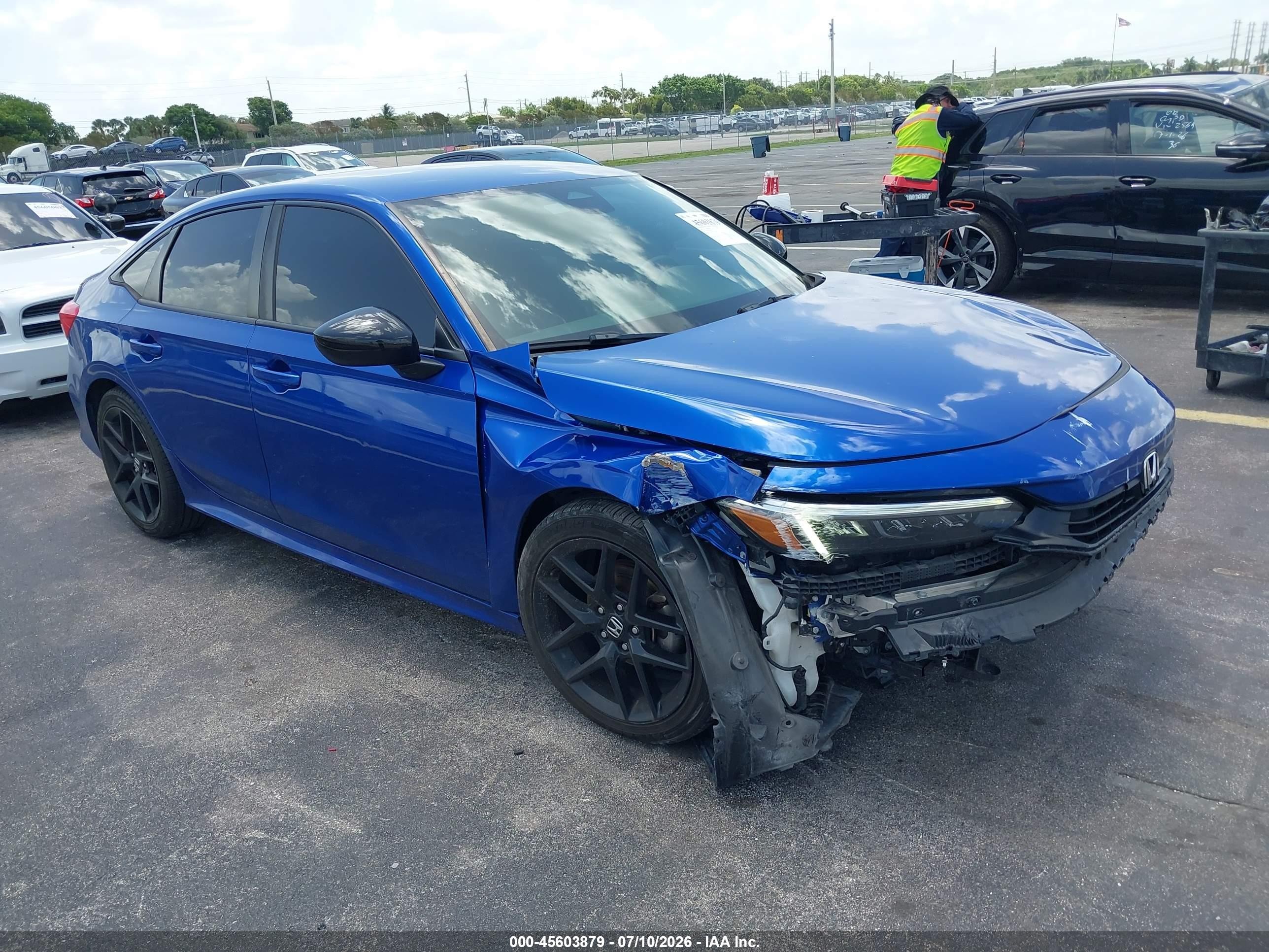 2022 Honda Civic Sport, VIN 2HGFE2F53NH534737 — Front end
