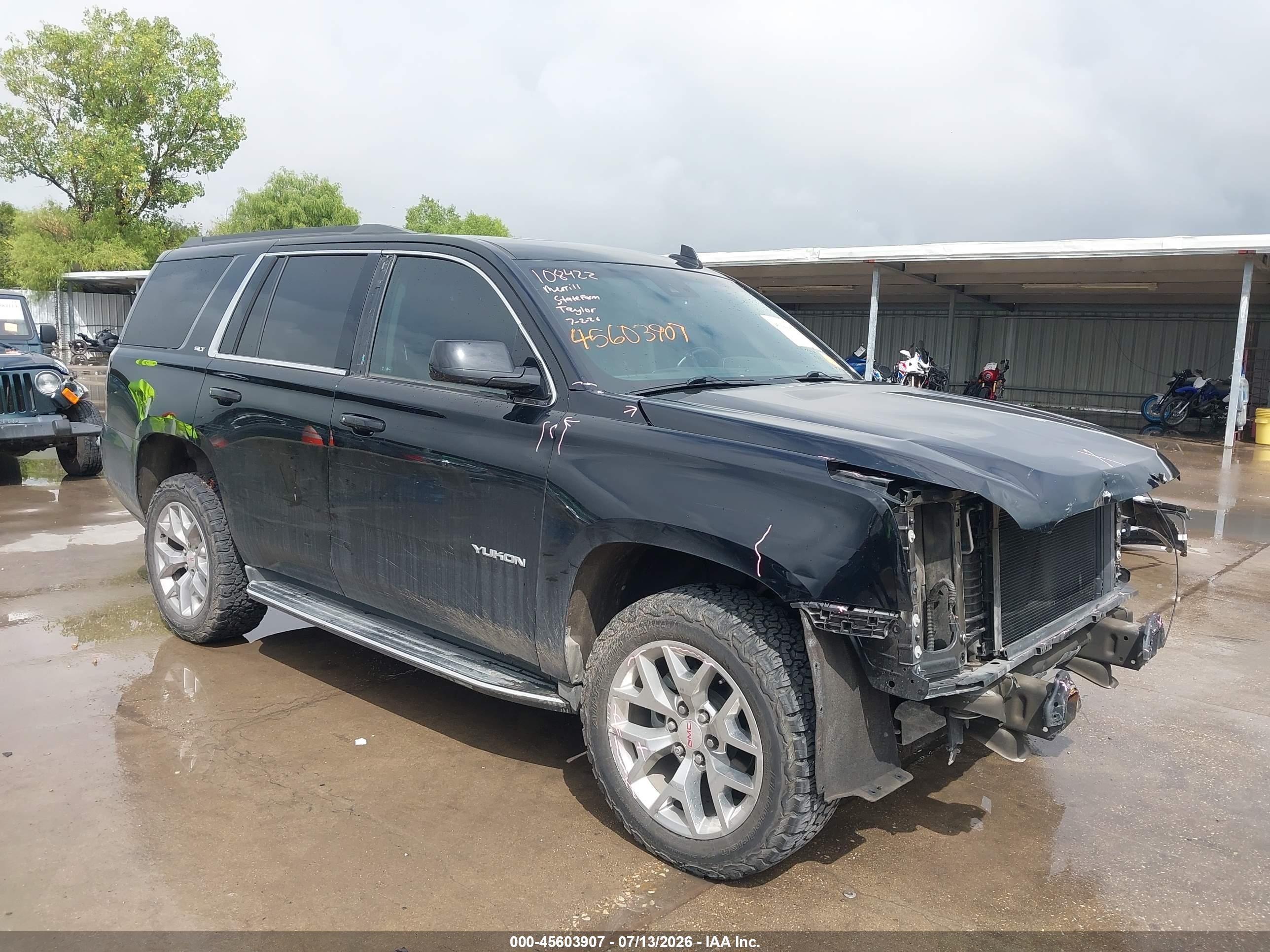 2018 GMC Yukon SLT, VIN 1GKS1BKC5JR219689 — Front end