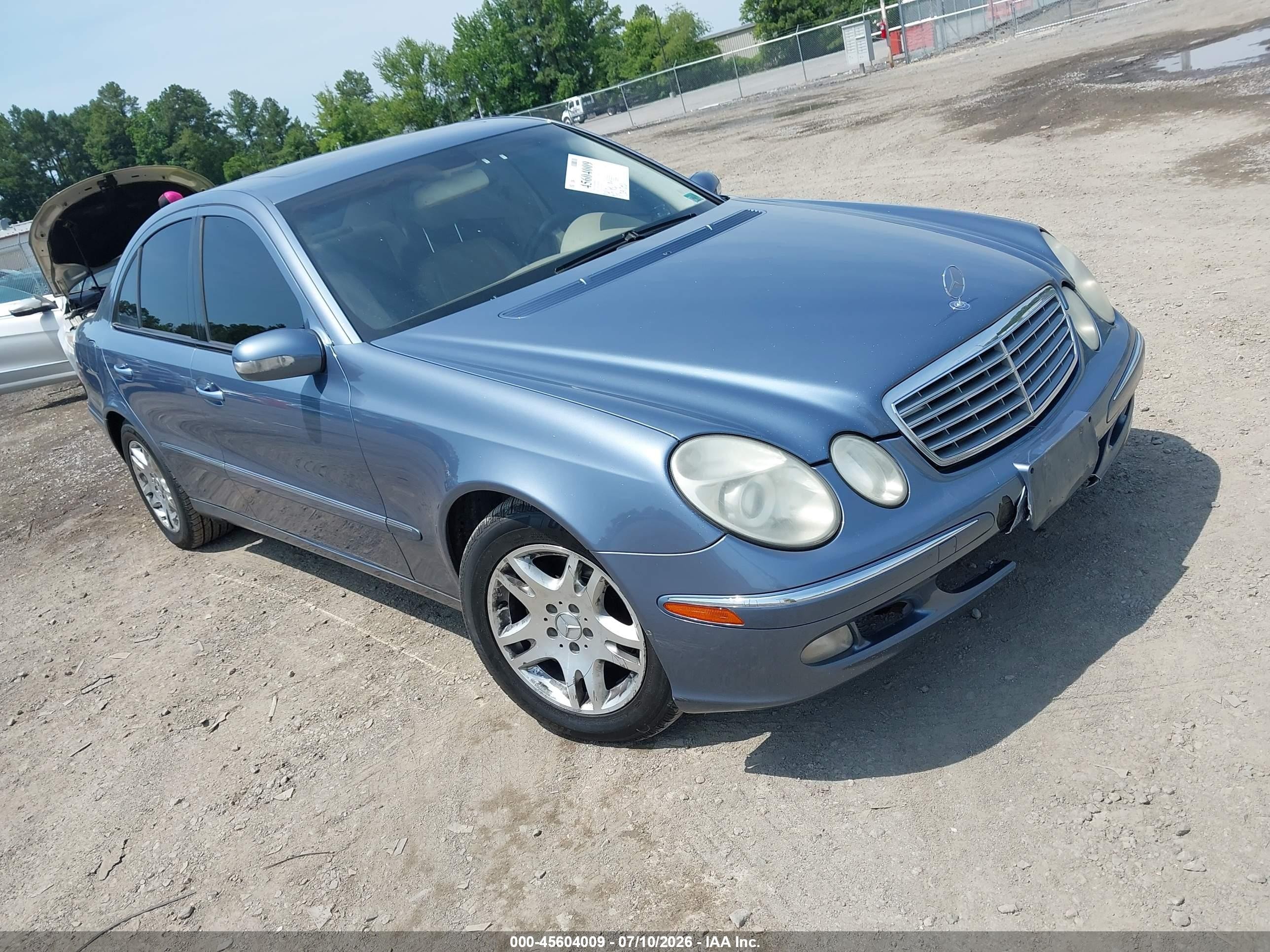 2003 Mercedes-Benz E 320, VIN WDBUF65J93A179589 — Перед