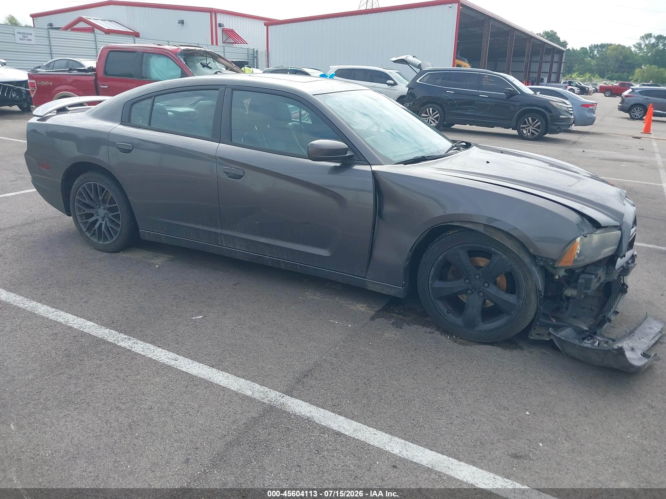 2014 Dodge Charger SXT Plus, VIN 2C3CDXHG6EH105502 — Front end
