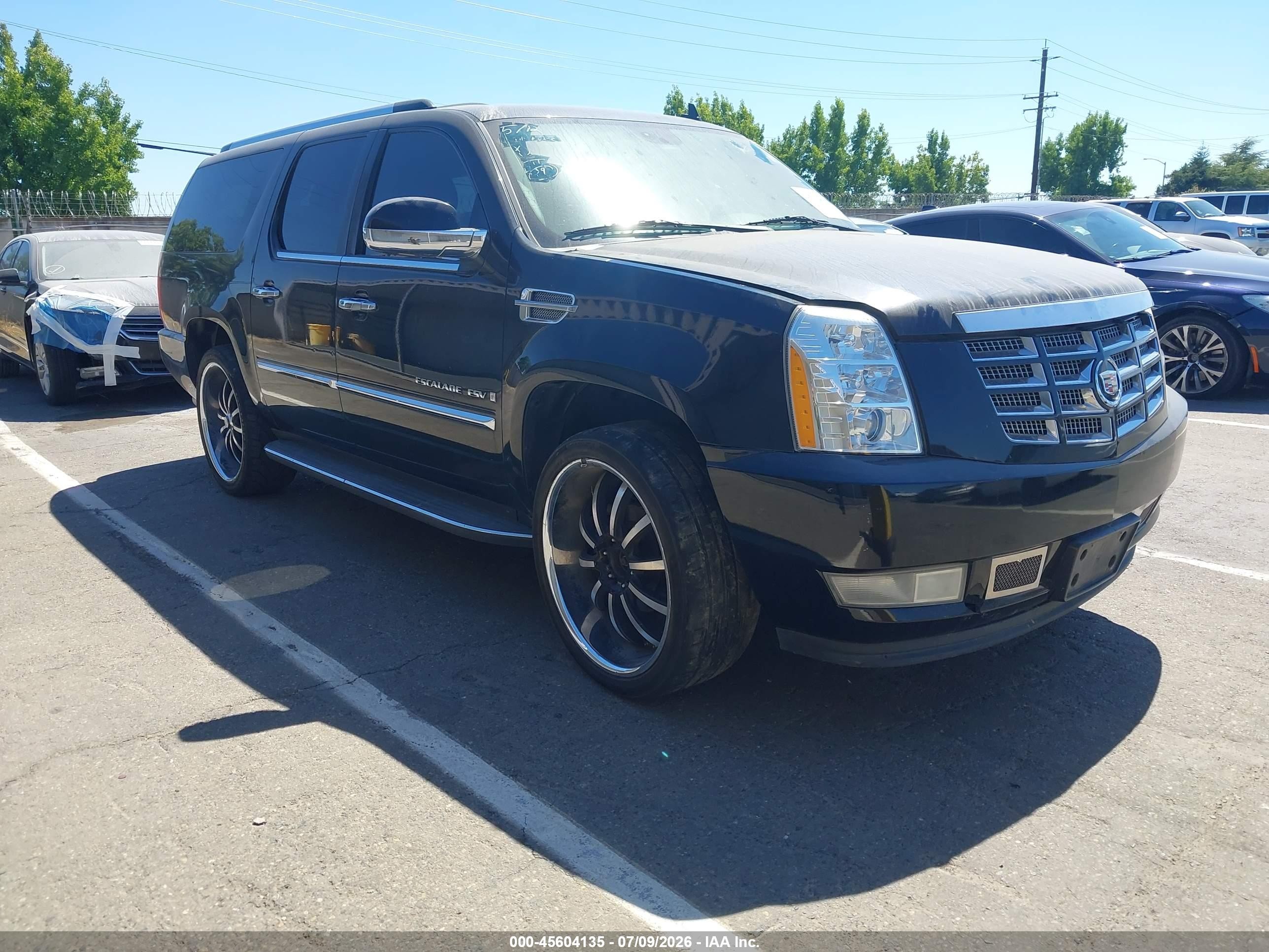 2009 Cadillac Escalade ESV, VIN 1GYFK26239R208286 — Перед