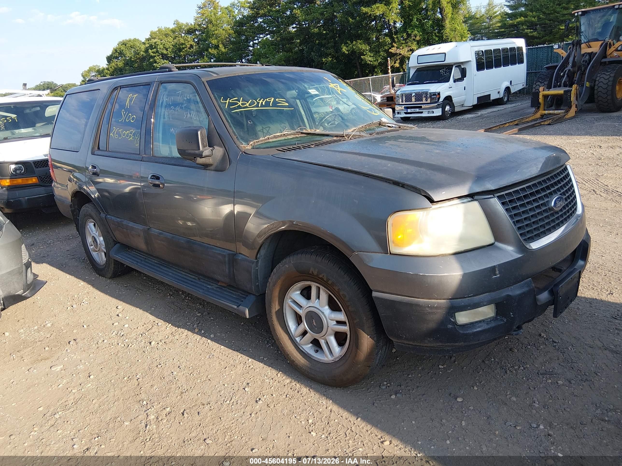 2003 Ford Expedition Special Service, VIN 1FMPU16L53LA46867 — Не указано
