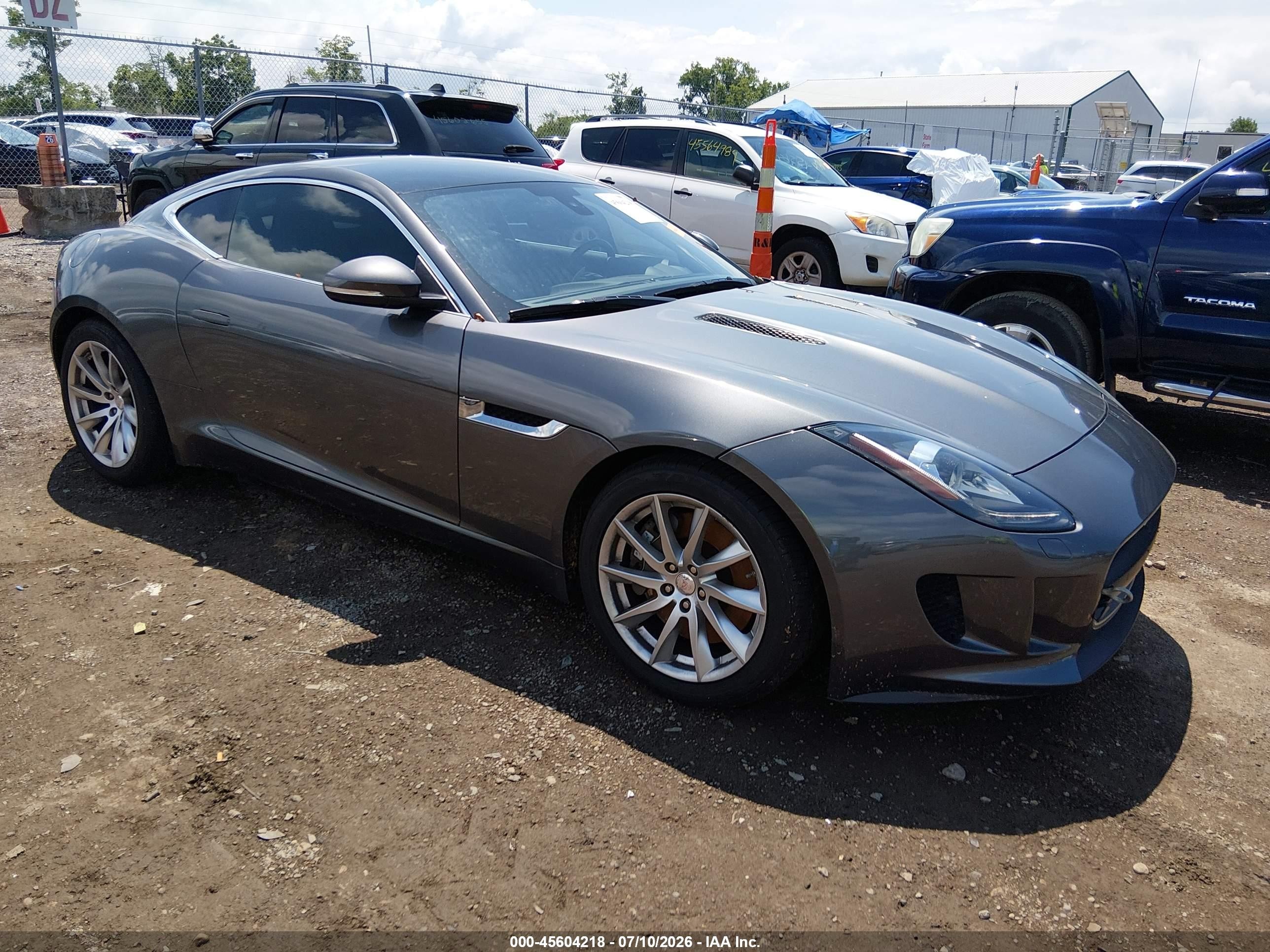 2016 Jaguar F-Type, VIN SAJWA6AT0G8K22344 — Normal wear