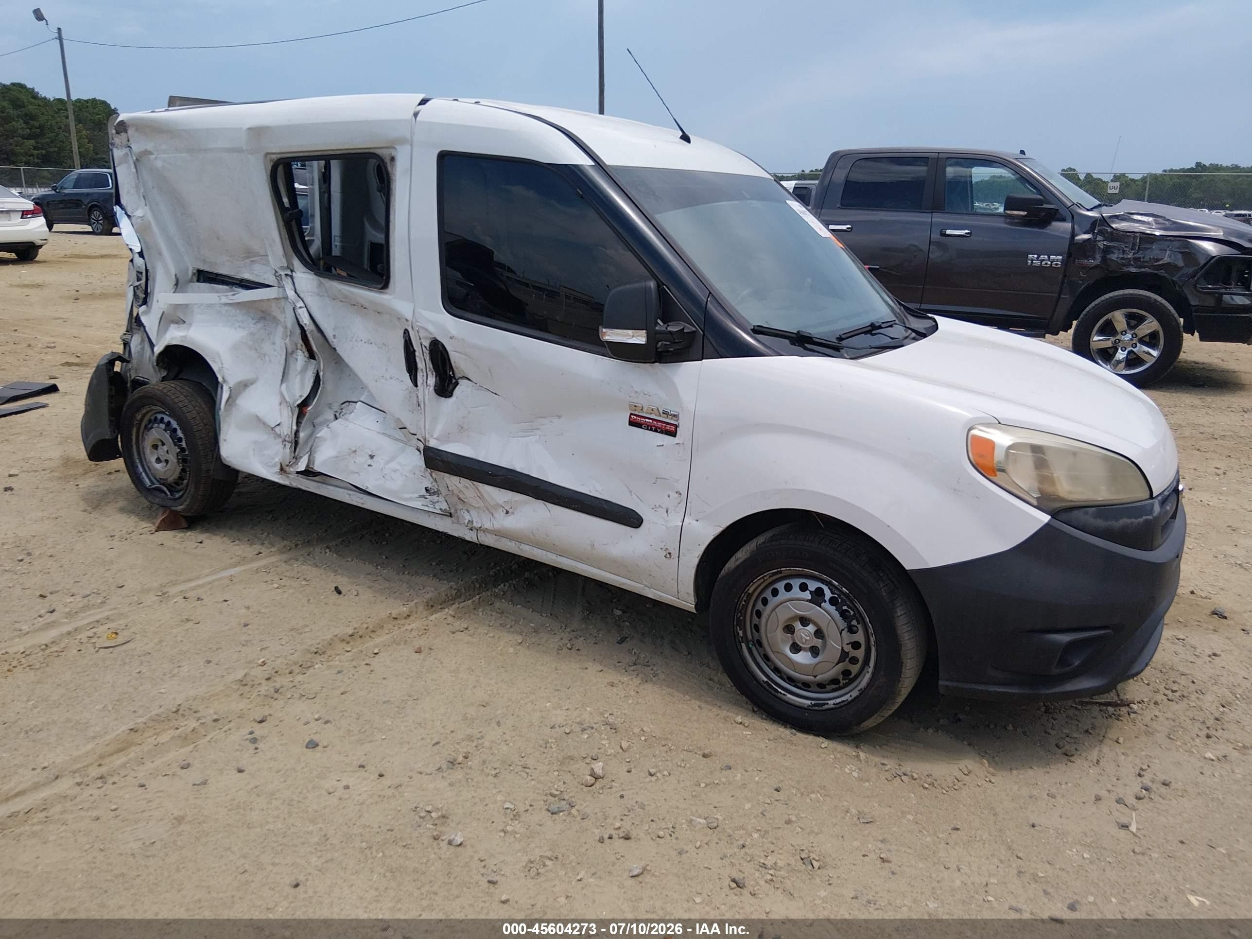 2017 Ram ProMaster City Cargo Tradesman, VIN ZFBERFAB2H6F48014 — Side