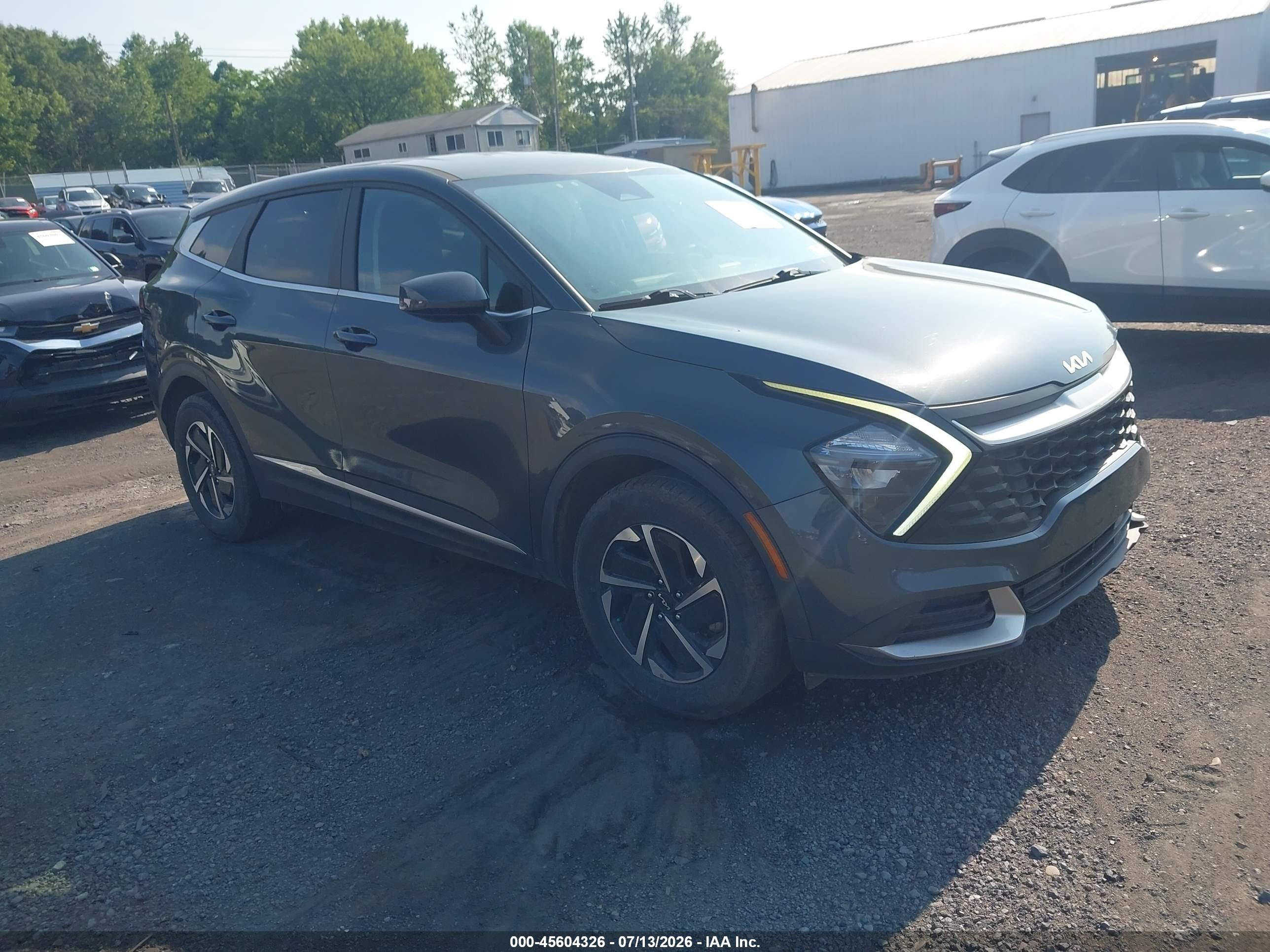2023 Kia Sportage LX, VIN KNDPUCAG1P7022669 — Front end