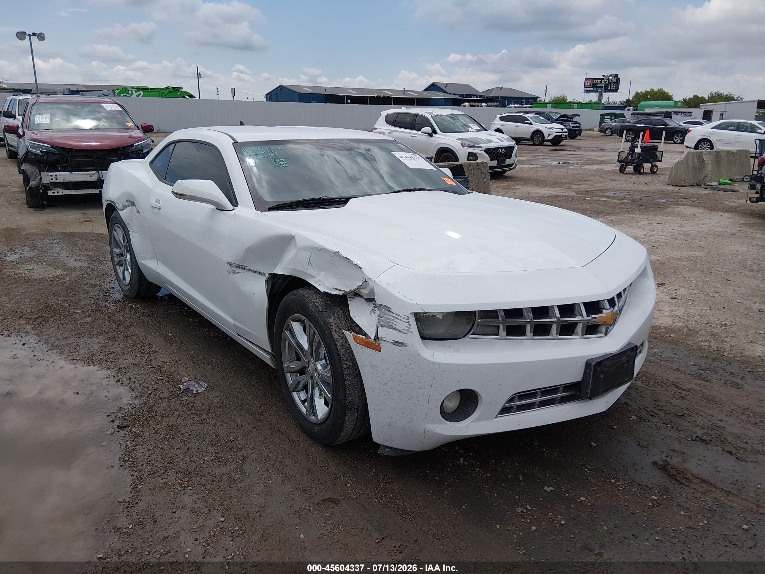 2013 Chevrolet Camaro LT, VIN 2G1FB1E31D9222029 — Side