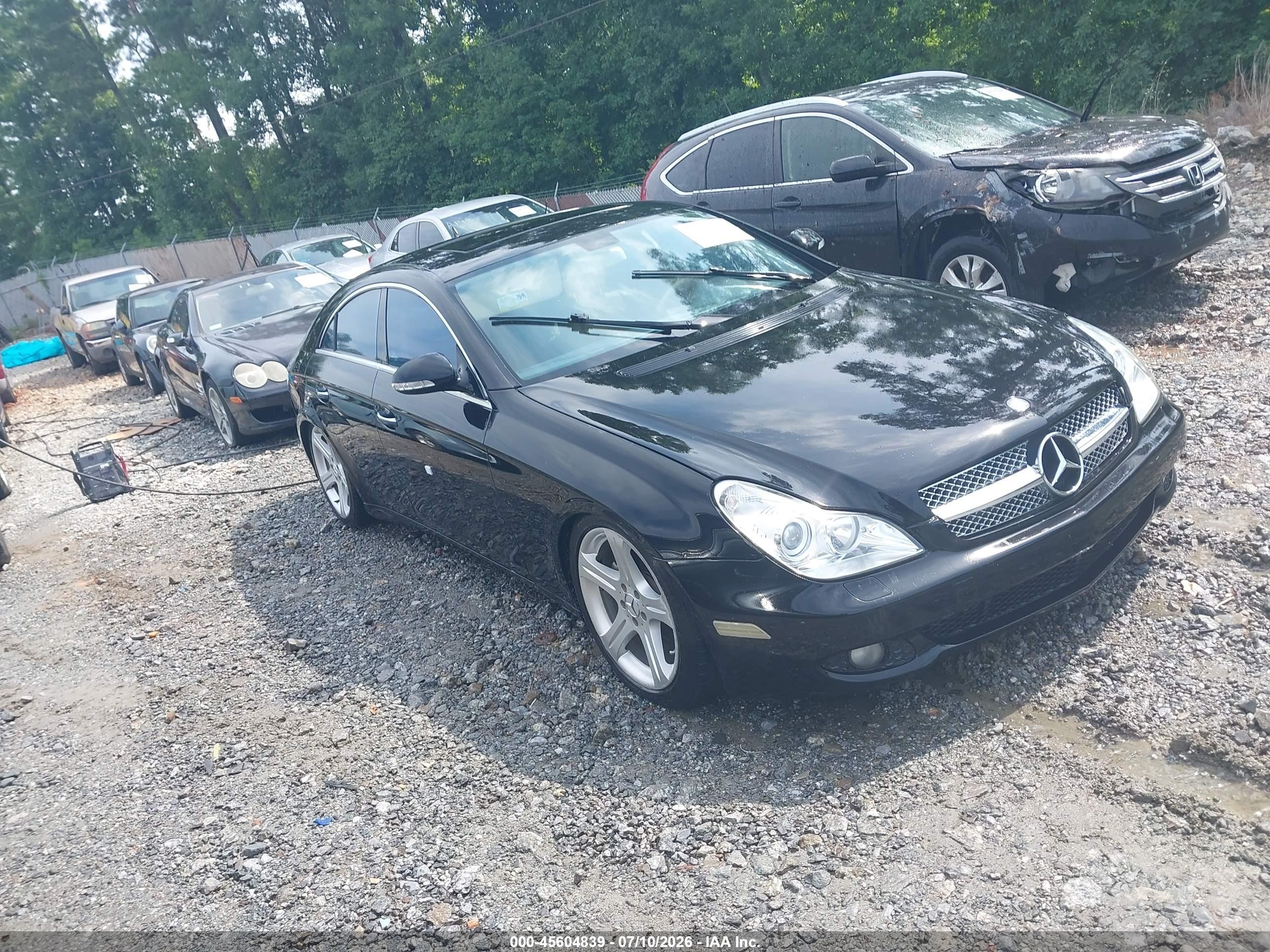 2007 Mercedes-Benz CLS 550, VIN WDDDJ72X57A084506 — Side