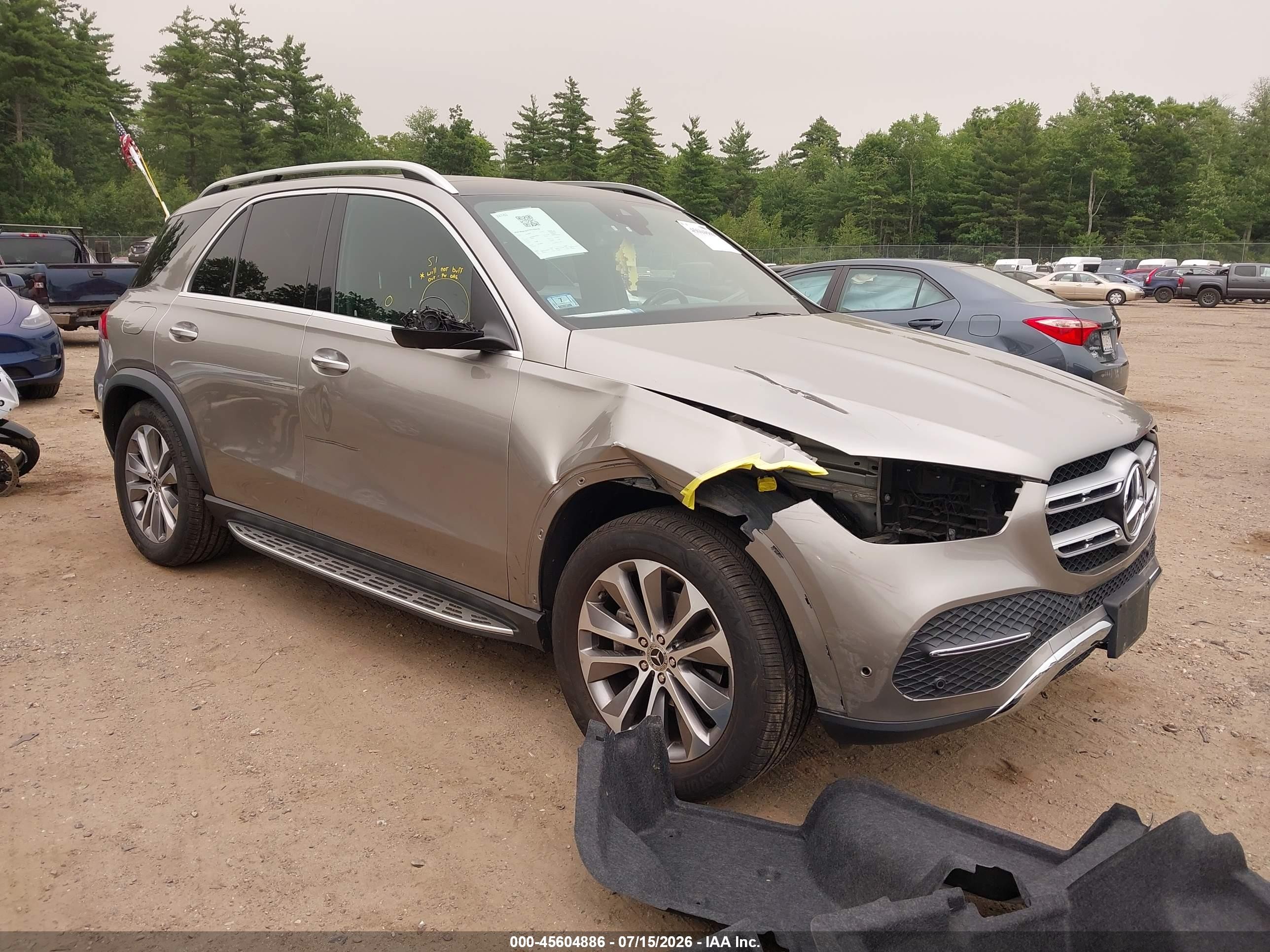 2020 Mercedes-Benz GLE 350, VIN 4JGFB4KE7LA077883 — Front end