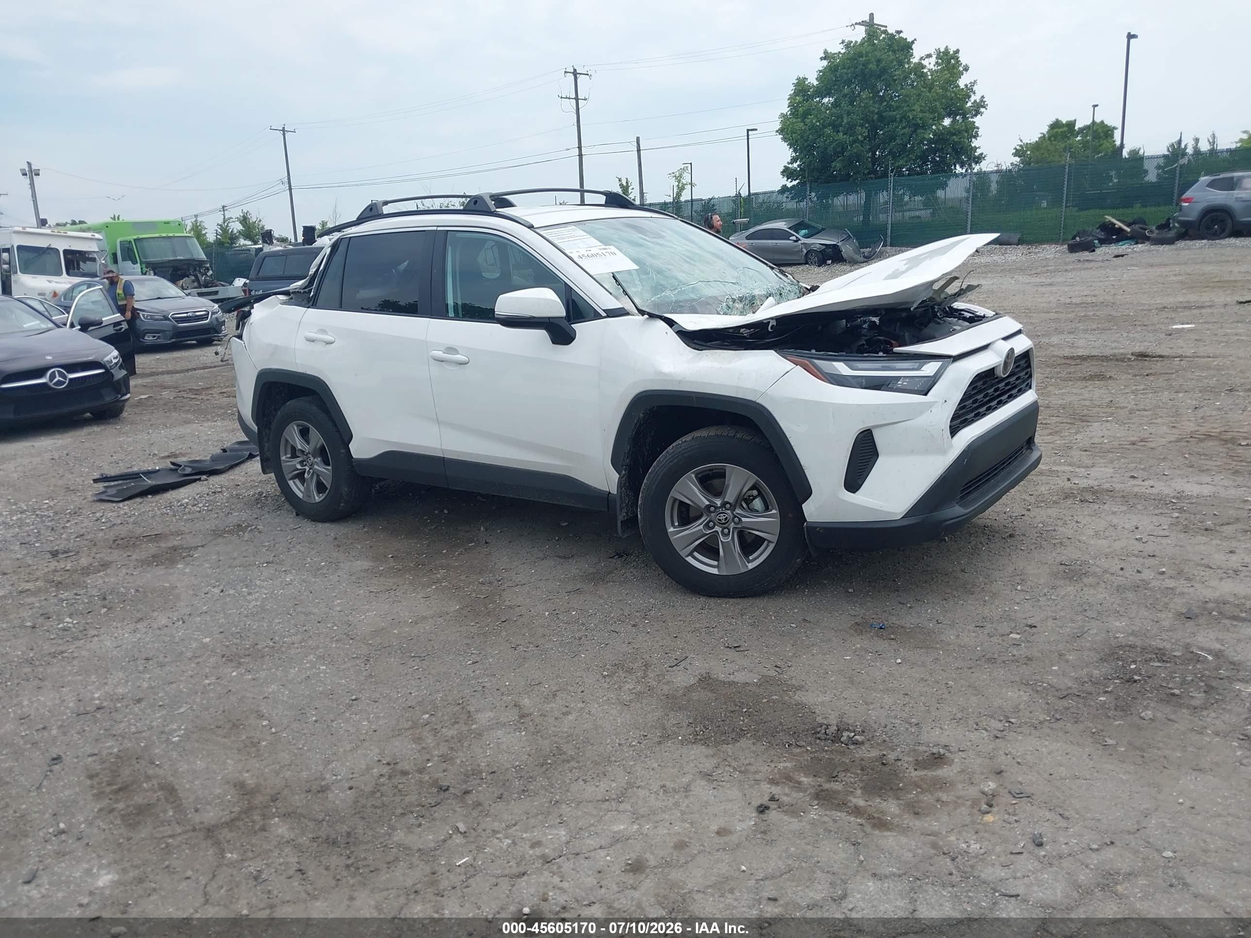 2025 Toyota RAV4 XLE, VIN 2T3P1RFV9SW609122 — All over