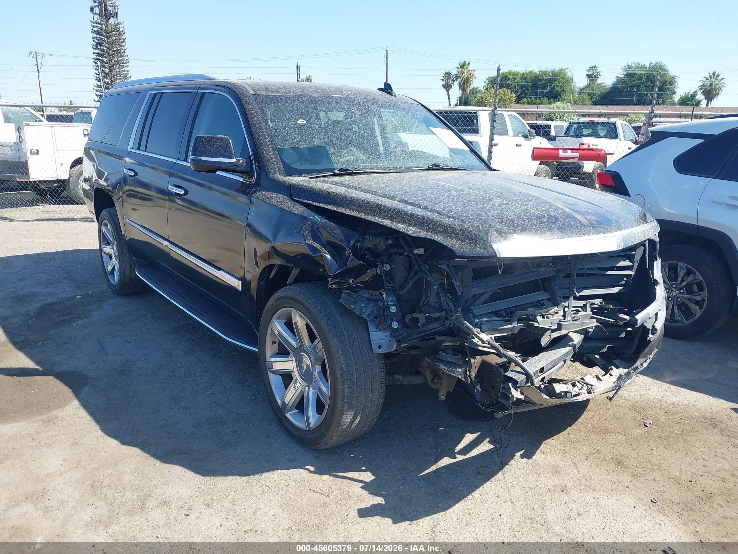 2020 Cadillac Escalade ESV Premium Luxury, VIN 1GYS4JKJ2LR305972 — Front end