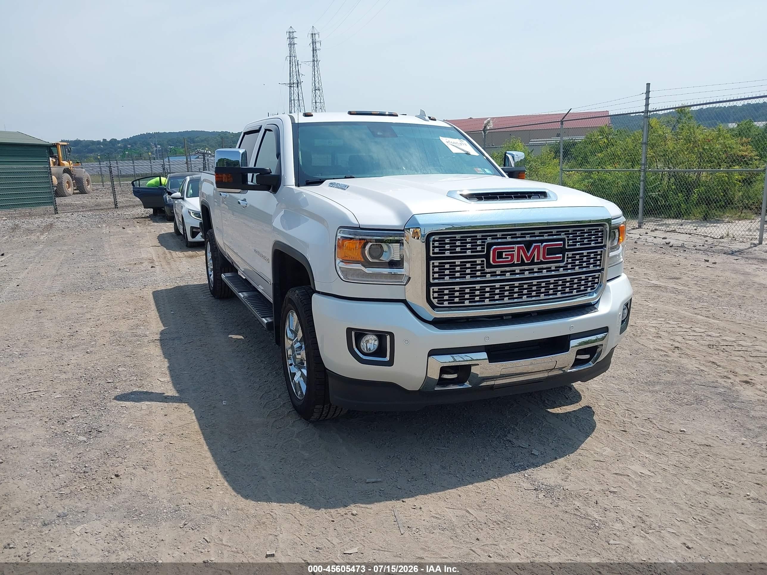 2018 GMC Sierra 2500HD Denali, VIN 1GT12UEY3JF192579 — Electrical