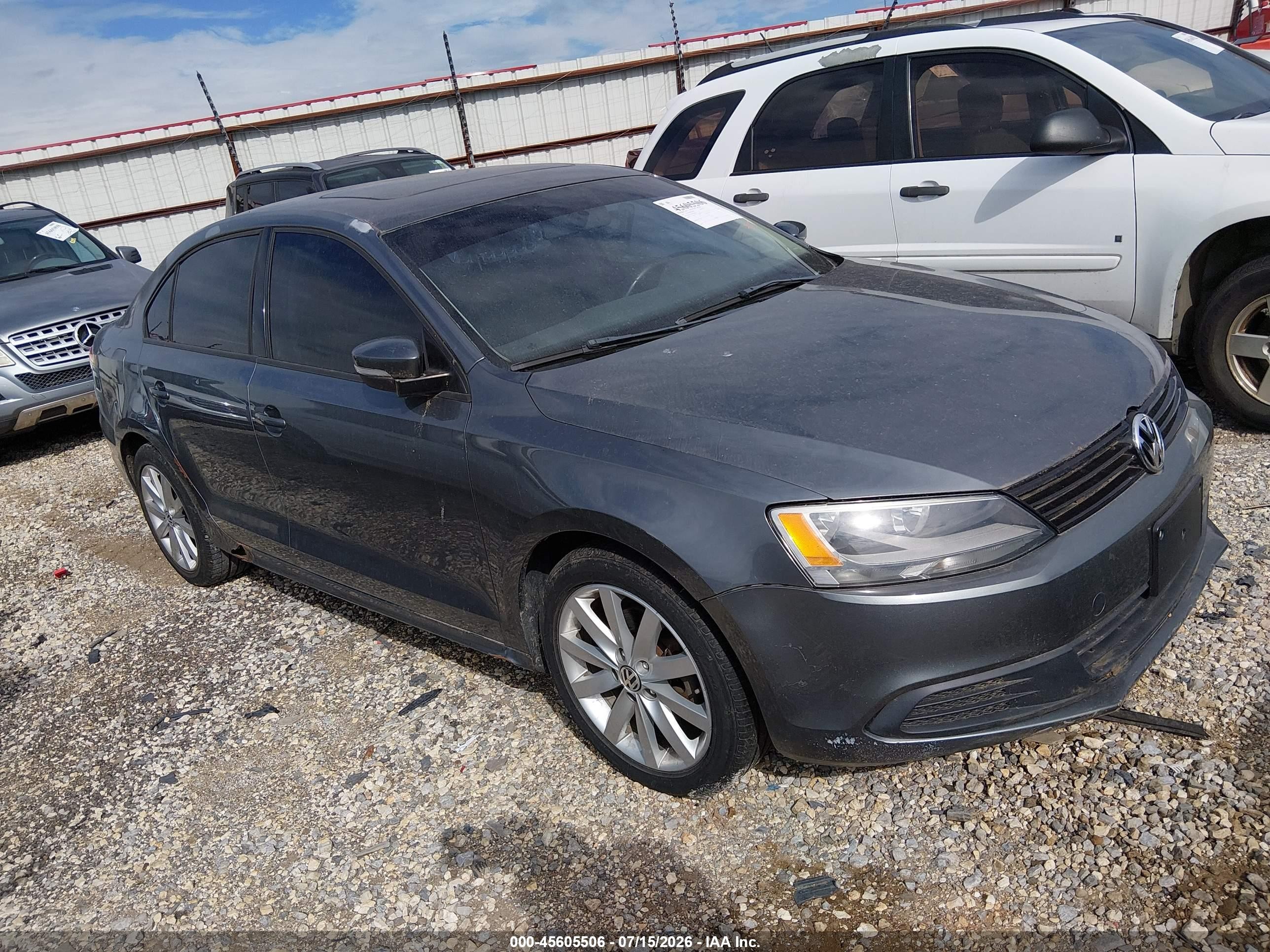 2012 Volkswagen Jetta SE, VIN 3VWDX7AJ0CM396958 — Normal wear