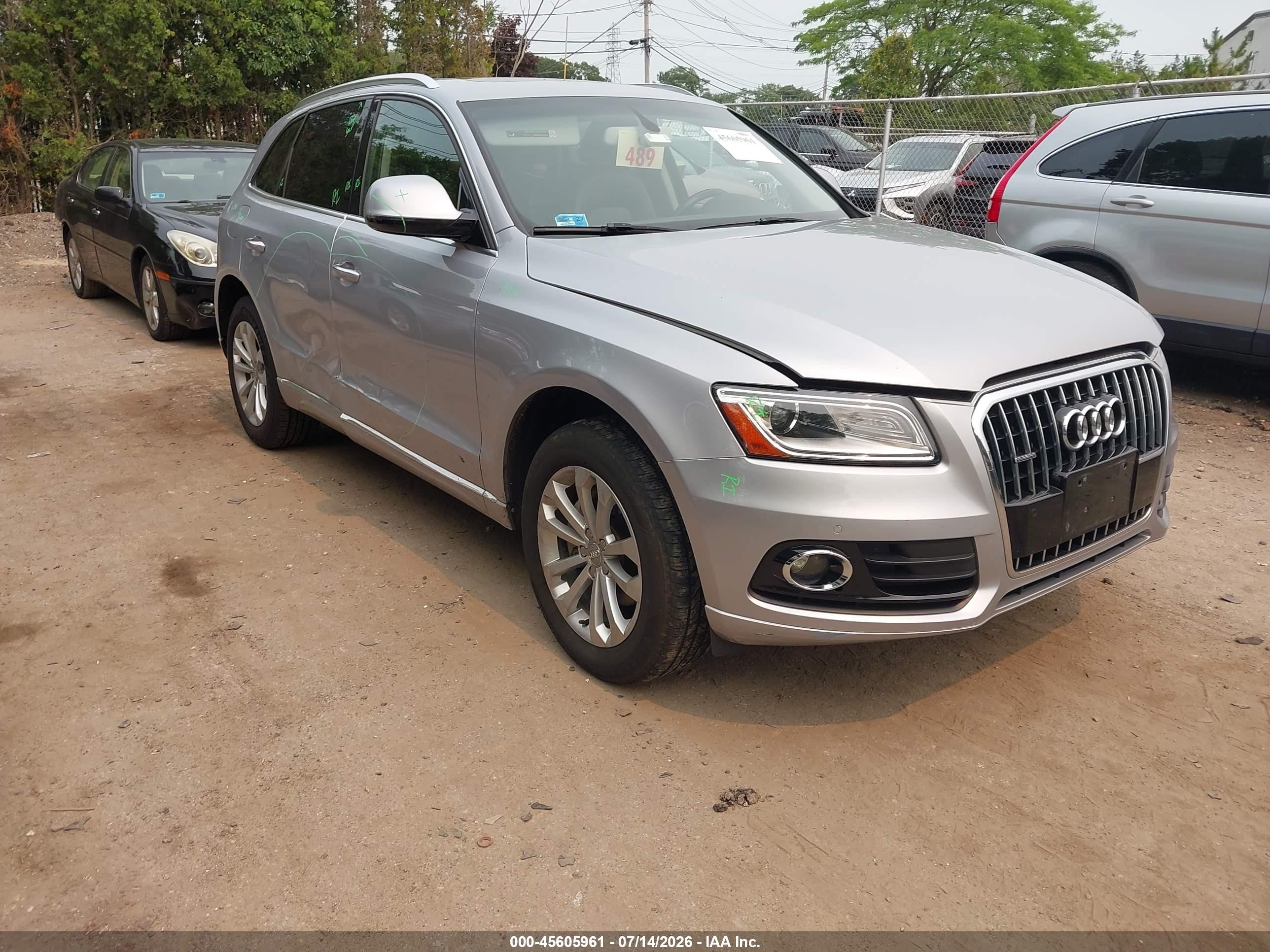 2016 Audi Q5 Premium Plus, VIN WA1L2AFP1GA090243 — Side