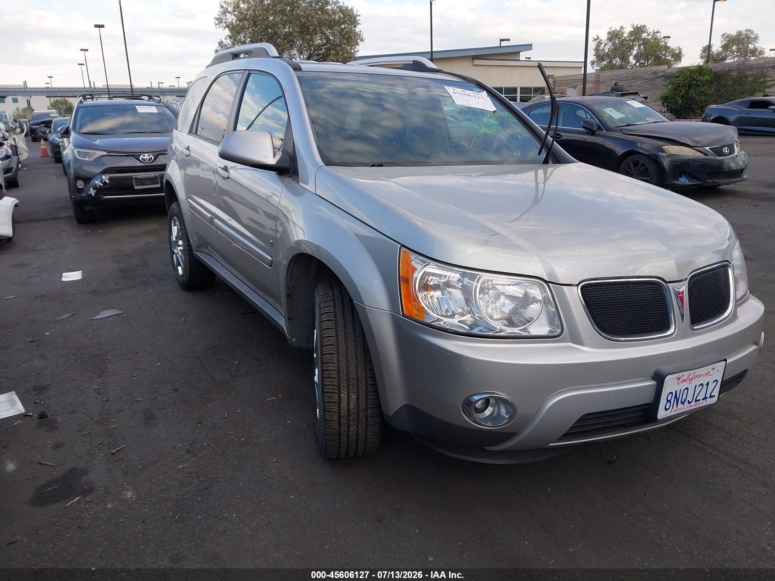 2007 Pontiac Torrent, VIN 2CKDL63F376102611 — Side
