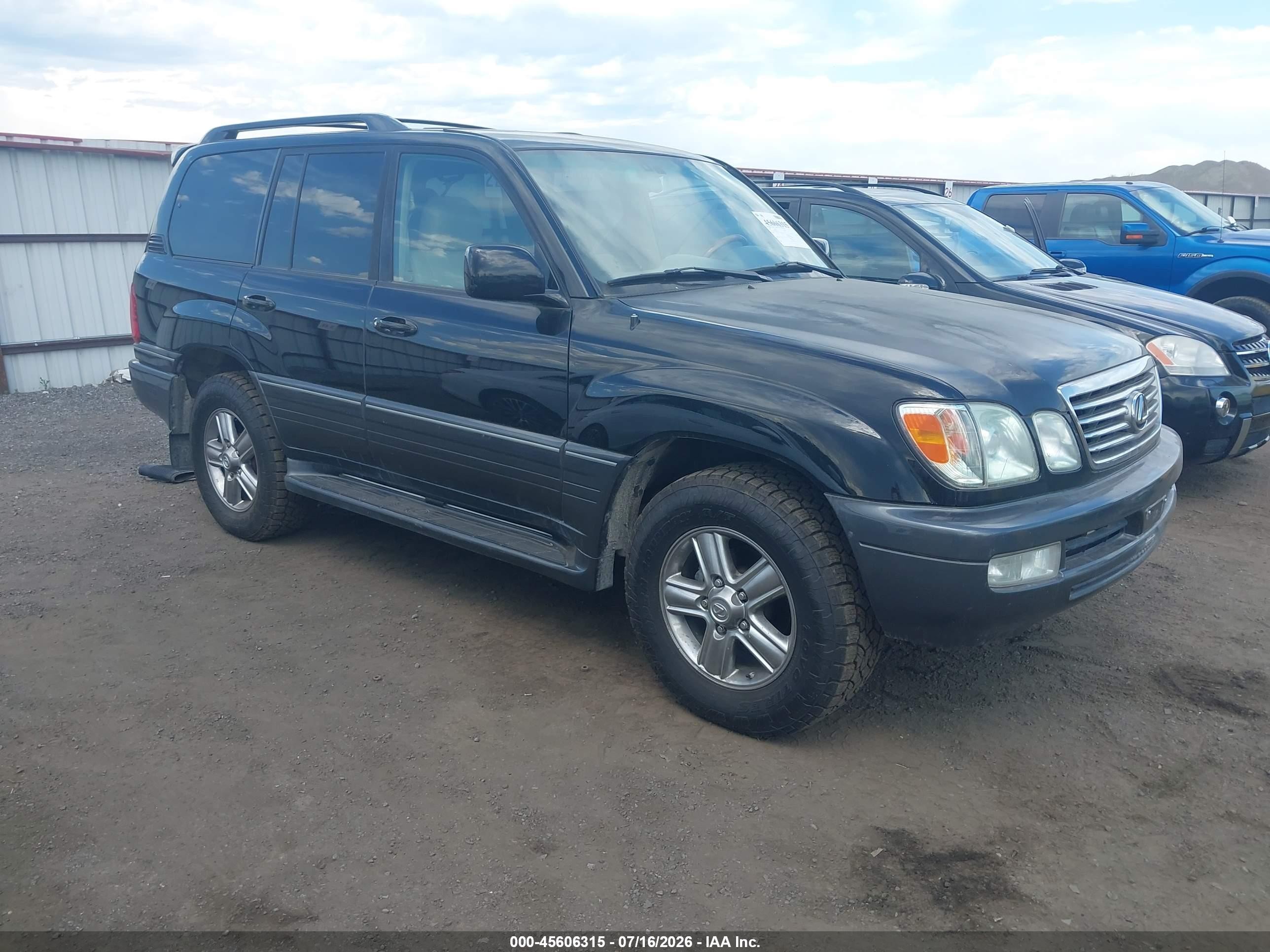 2006 Lexus LX 470, VIN JTJHT00W664004308 — Normal wear