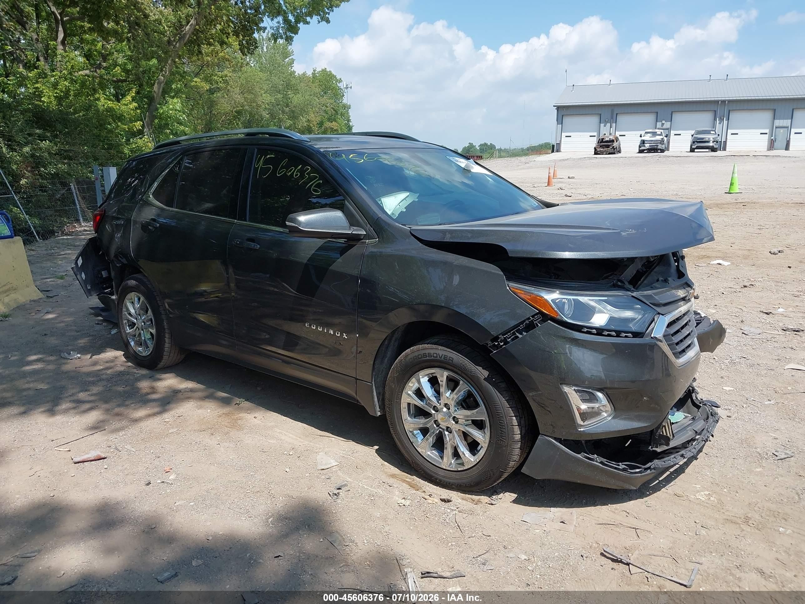 2018 Chevrolet Equinox LT, VIN 2GNAXJEV0J6239073 — All over