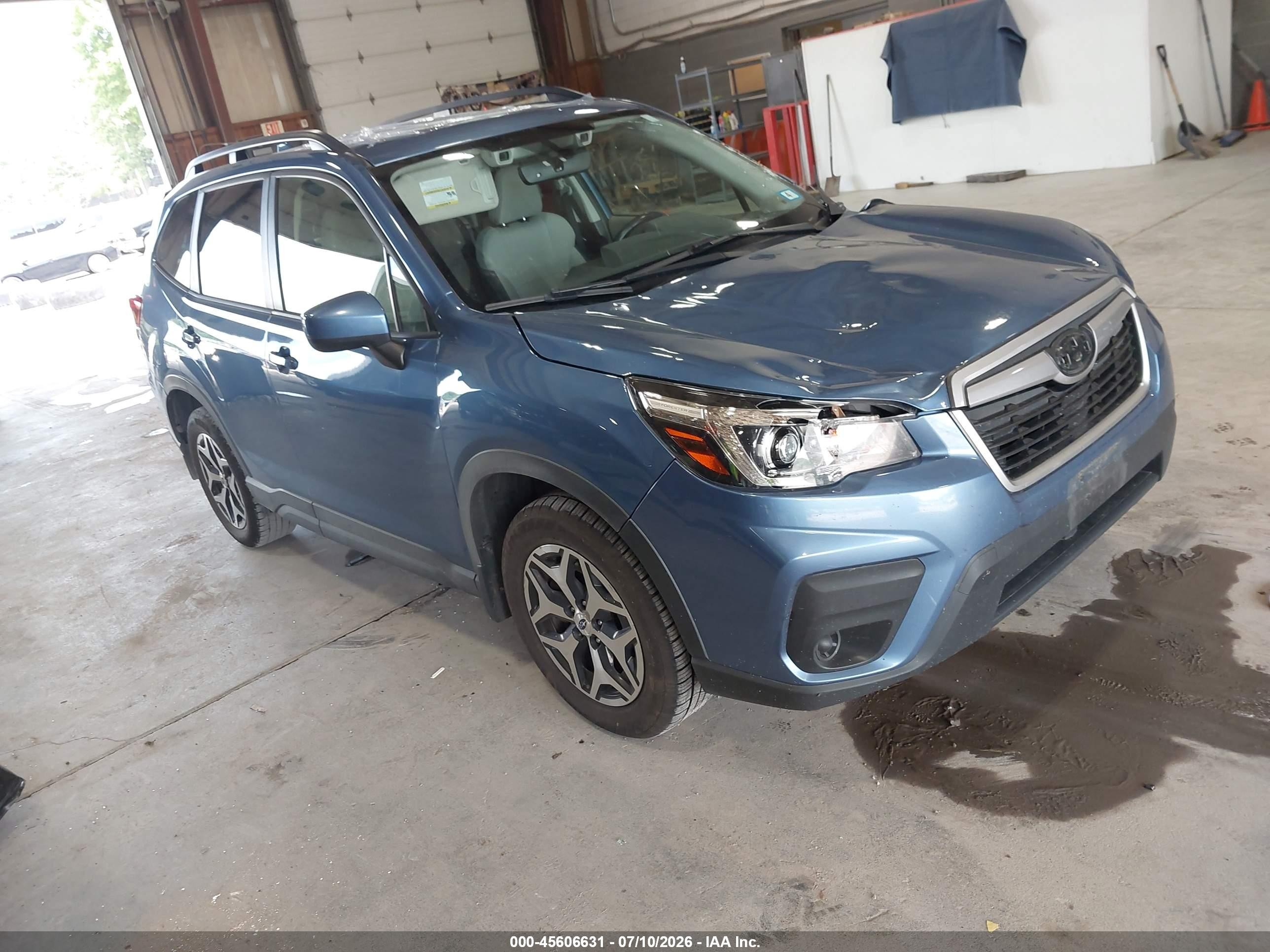2020 Subaru Forester Premium, VIN JF2SKAJCXLH491315 — Storm