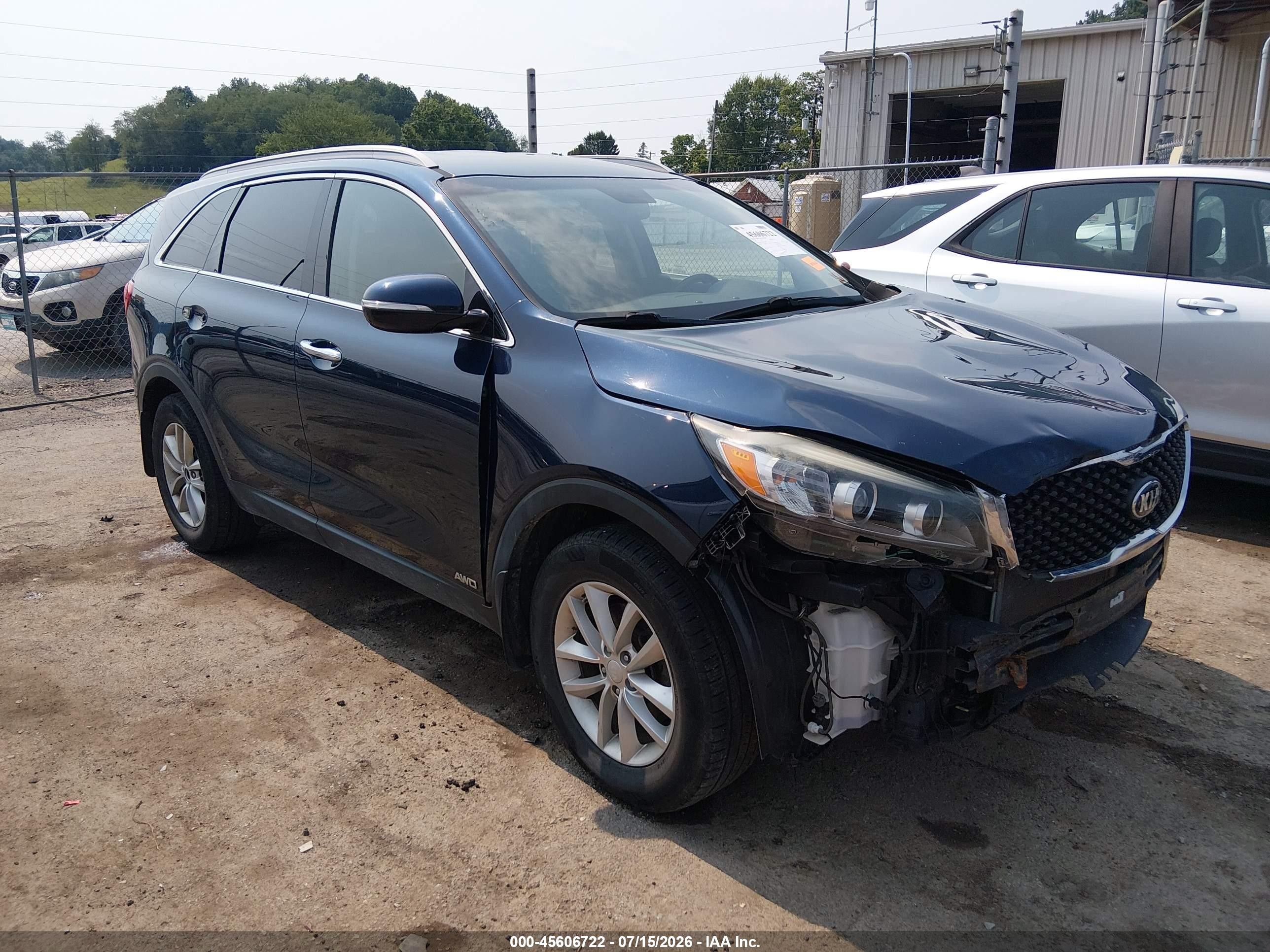 2018 Kia Sorento LX, VIN 5XYPGDA38JG352247 — Front end