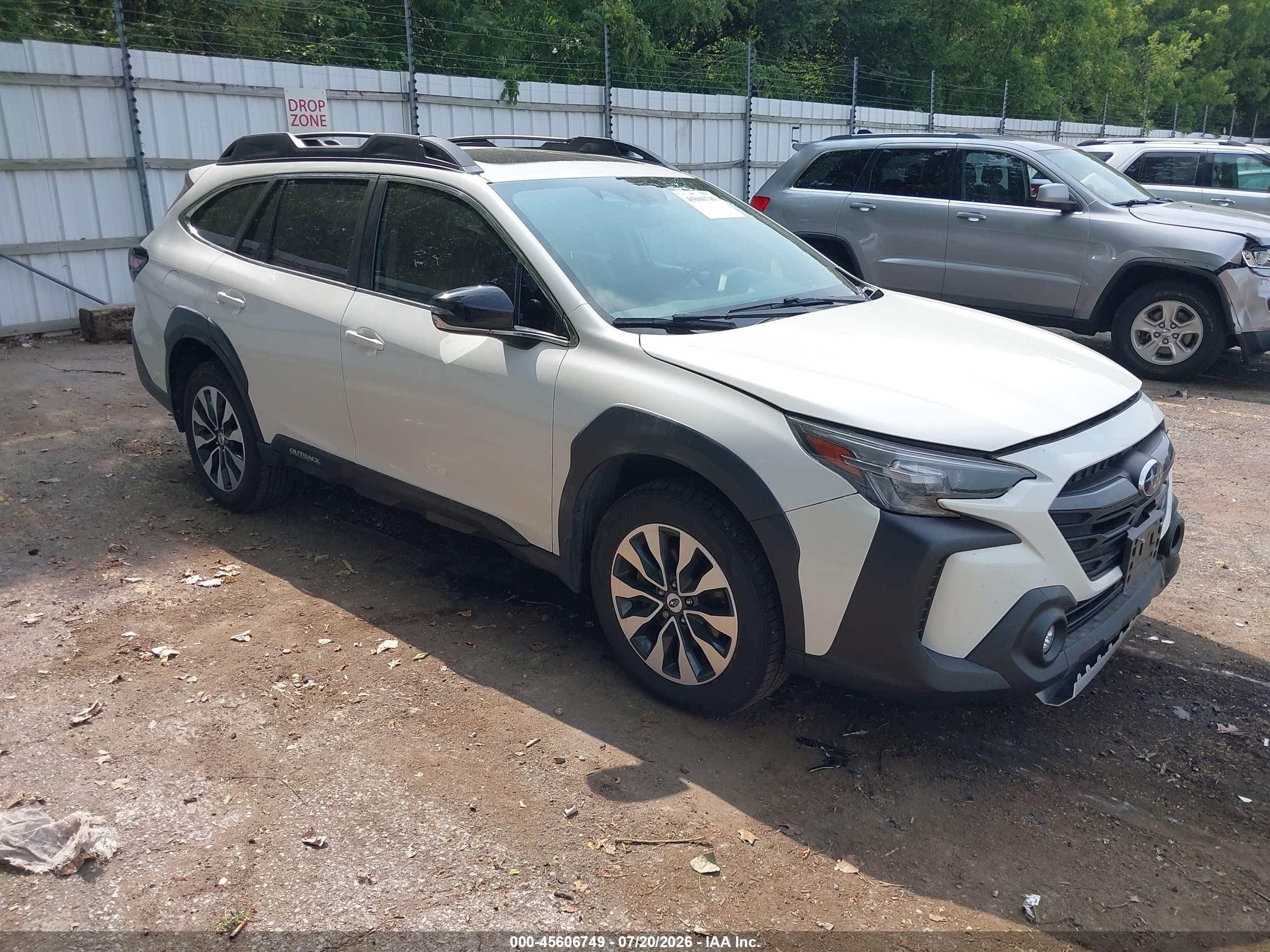2024 Subaru Outback Limited, VIN 4S4BTANC5R3117850 — Front end
