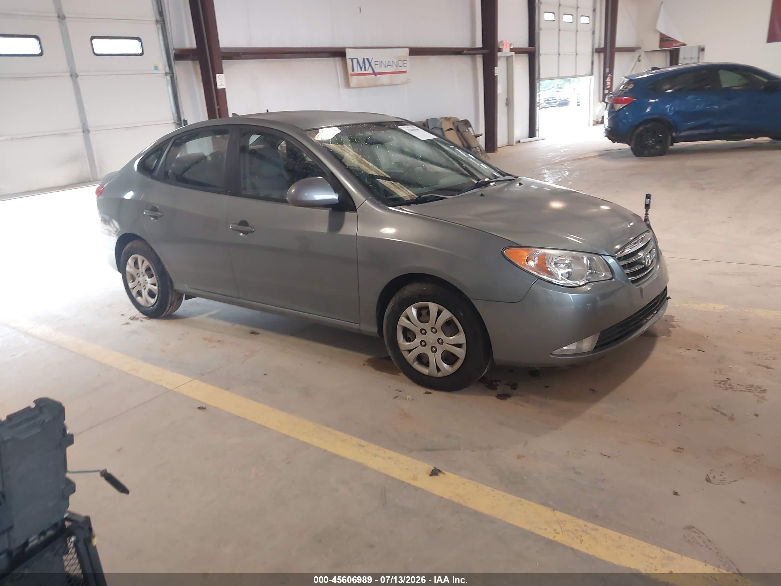 2010 Hyundai Elantra GLS, VIN KMHDU4AD5AU932196 — Front end