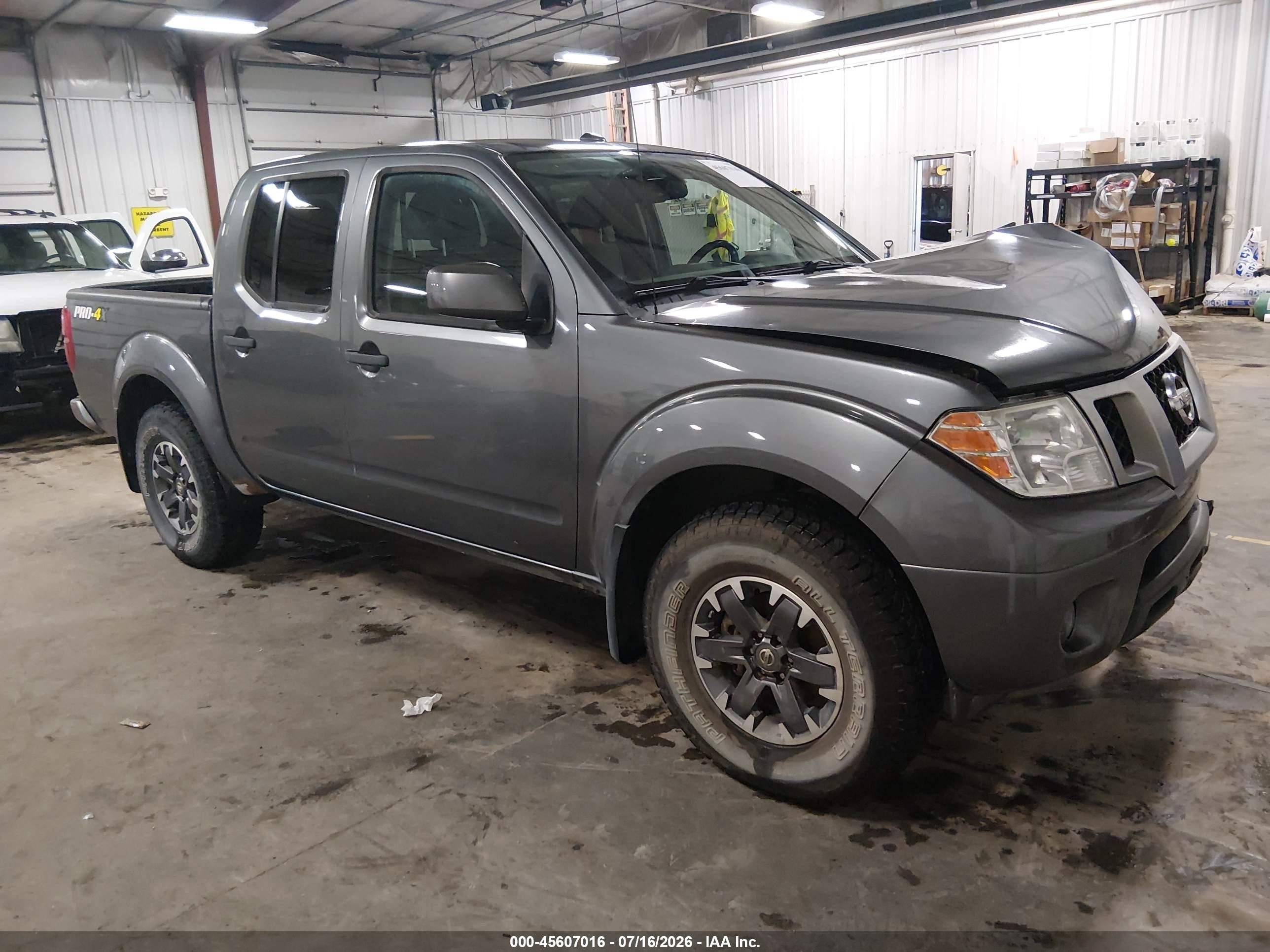 2018 Nissan Frontier SV, VIN 1N6AD0EV4JN739046 — Front end