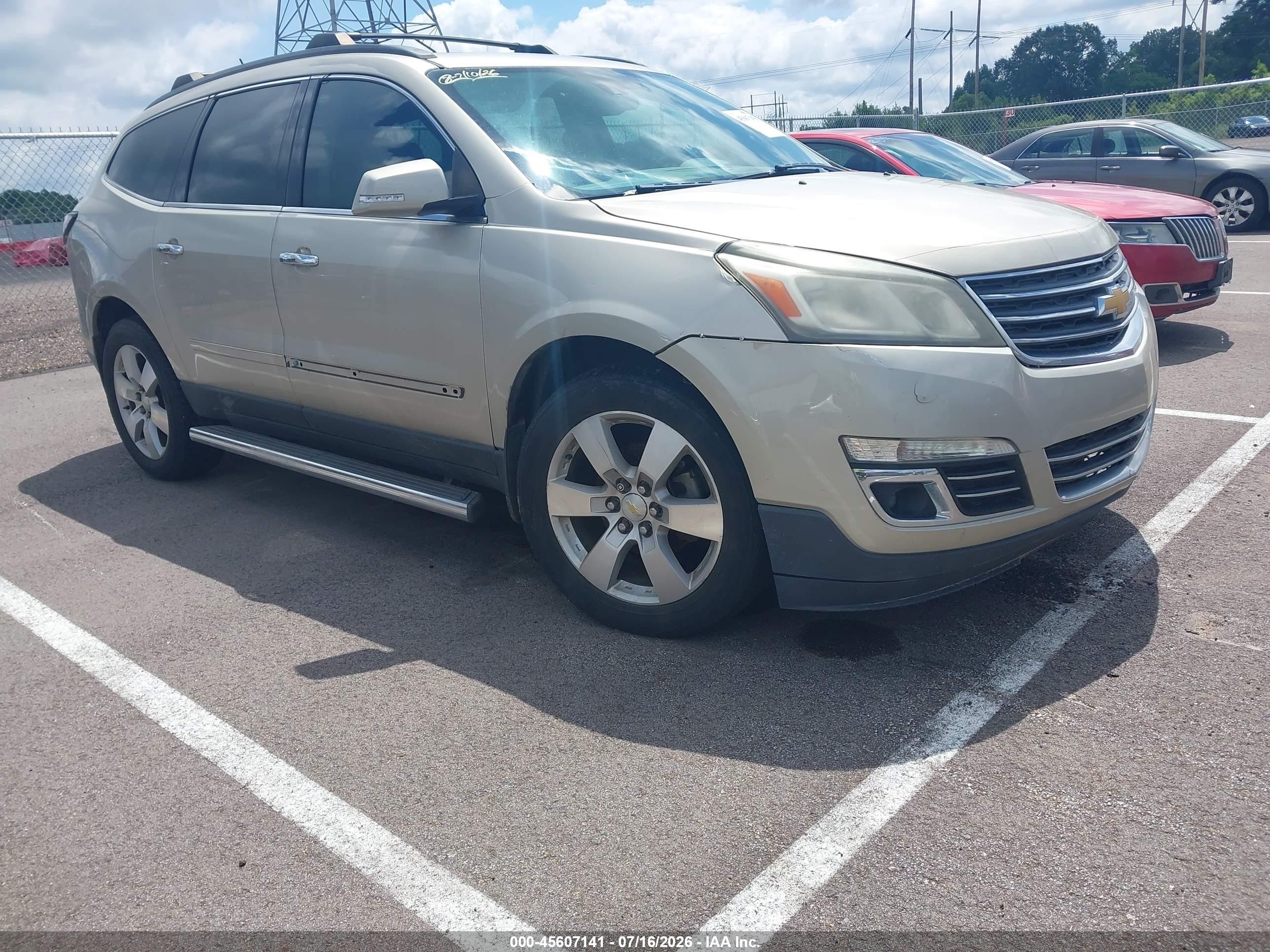 2014 Chevrolet Traverse LTZ, VIN 1GNKVJKD4EJ275363 — Normal wear