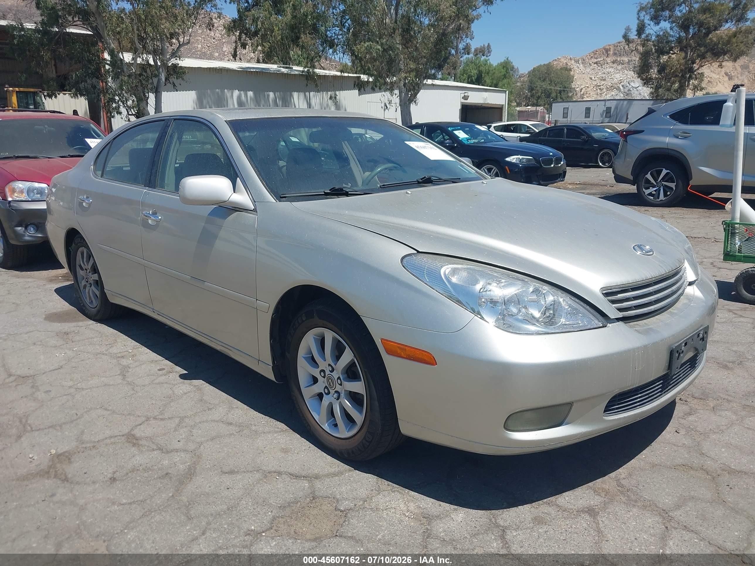 2003 Lexus ES 300, VIN JTHBF30G536000873 — Normal wear
