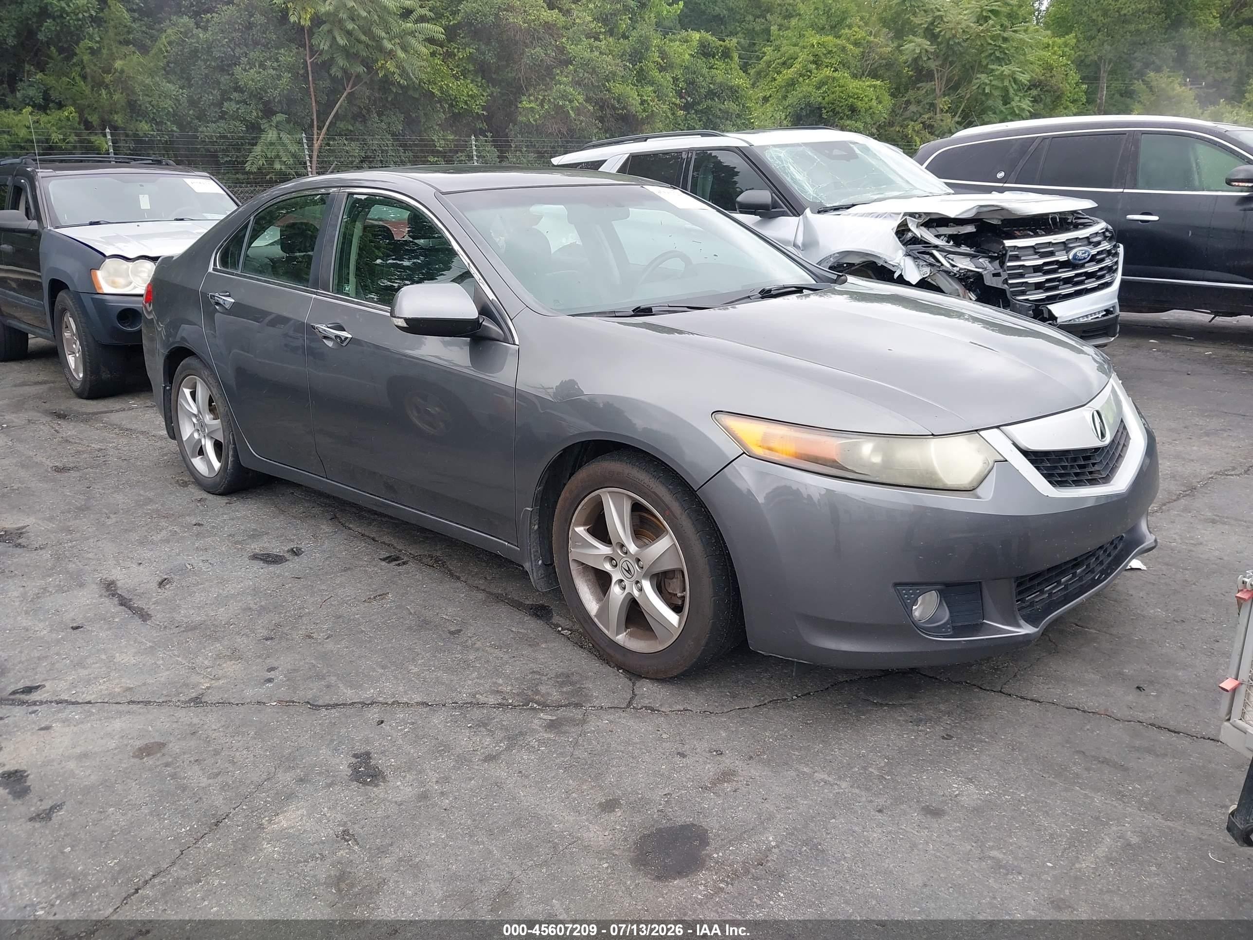 2010 Acura TSX, VIN JH4CU2F62AC041415 — Front end