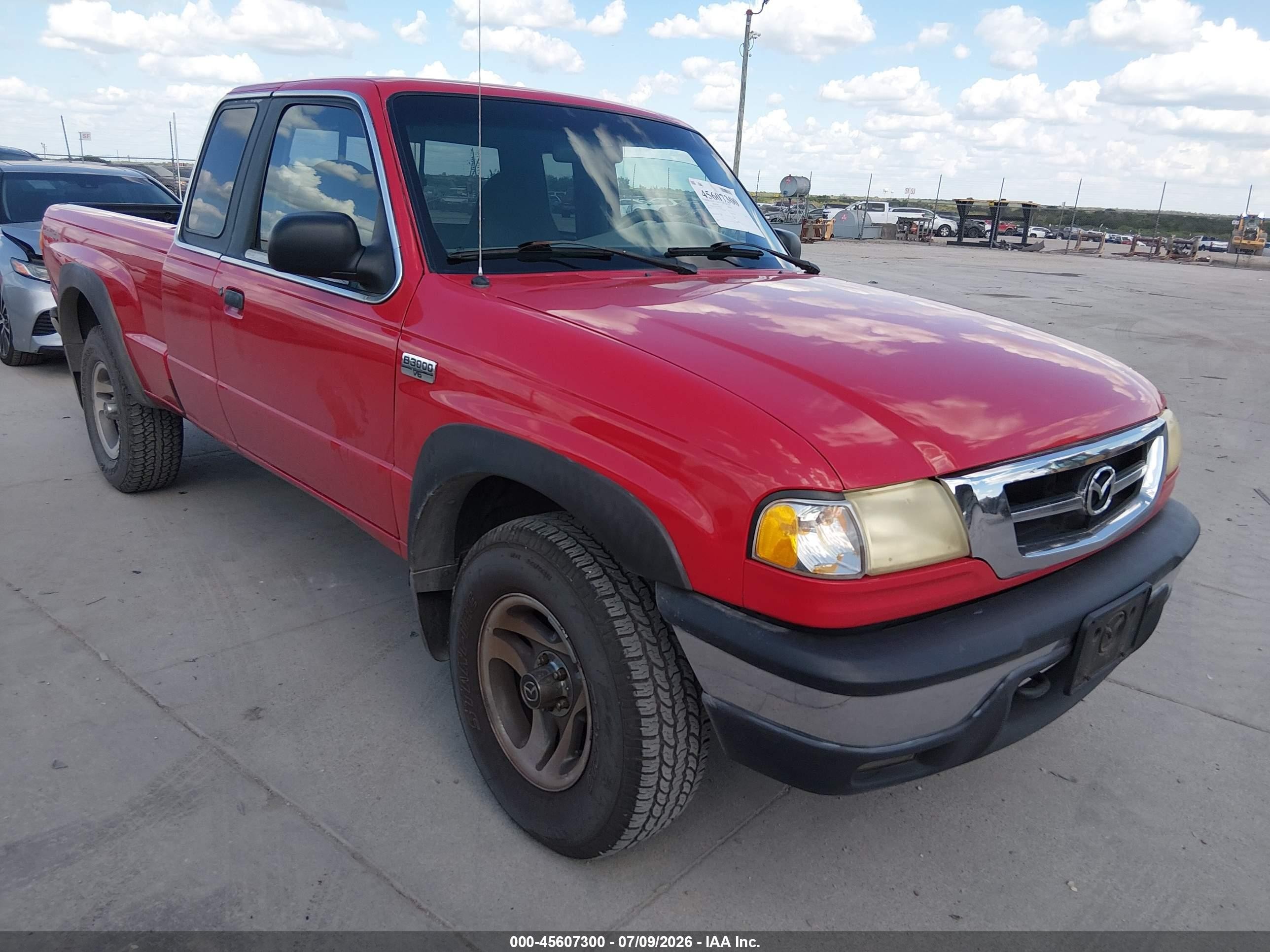 2002 Mazda B-Series SE, VIN 4F4ZR17U82TM08556 — Normal wear