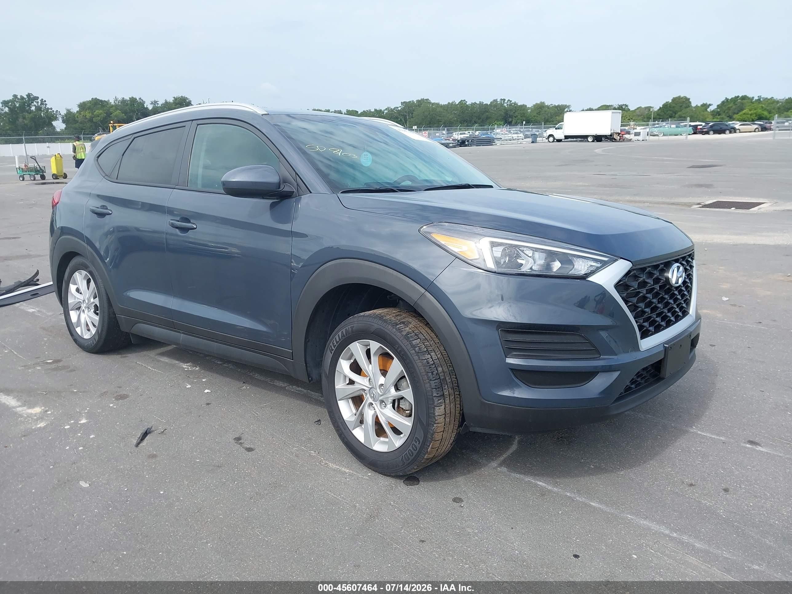 2021 Hyundai Tucson Value, VIN KM8J33A40MU304468 — Side