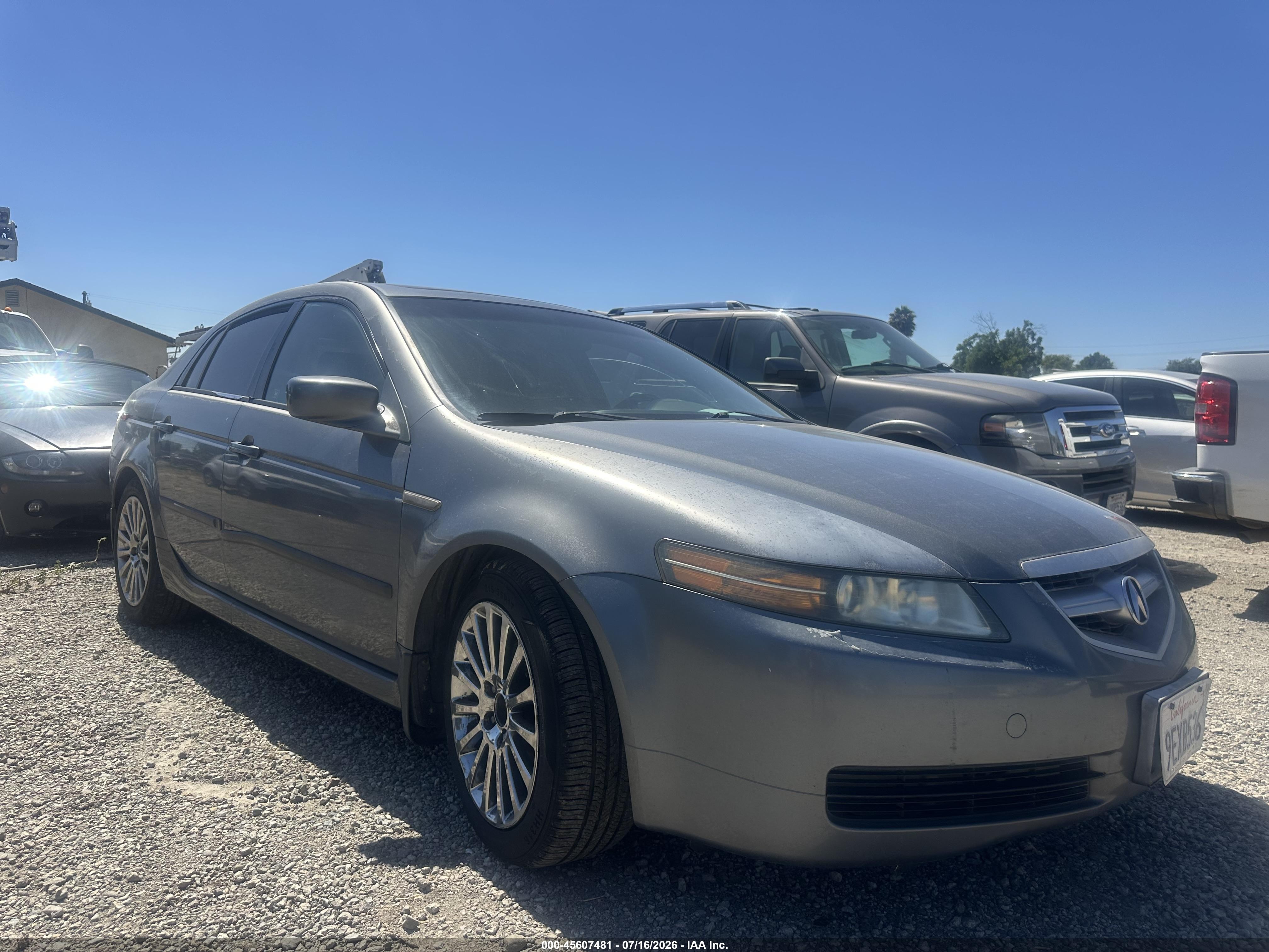 2005 Acura TL, VIN 19UUA66215A023591 — Rear end