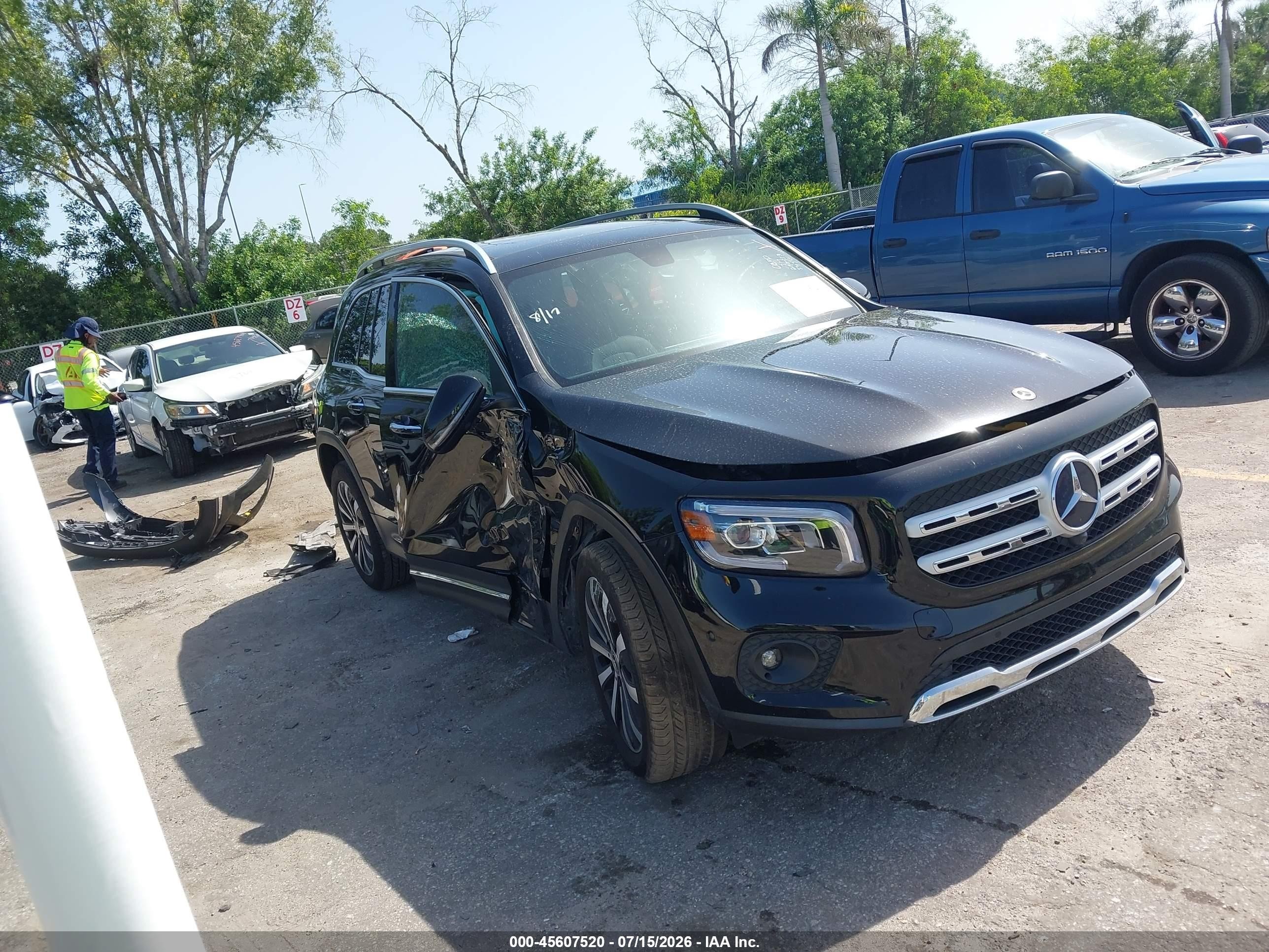 2022 Mercedes-Benz GLB 250, VIN W1N4M4HB7NW247290 — Side