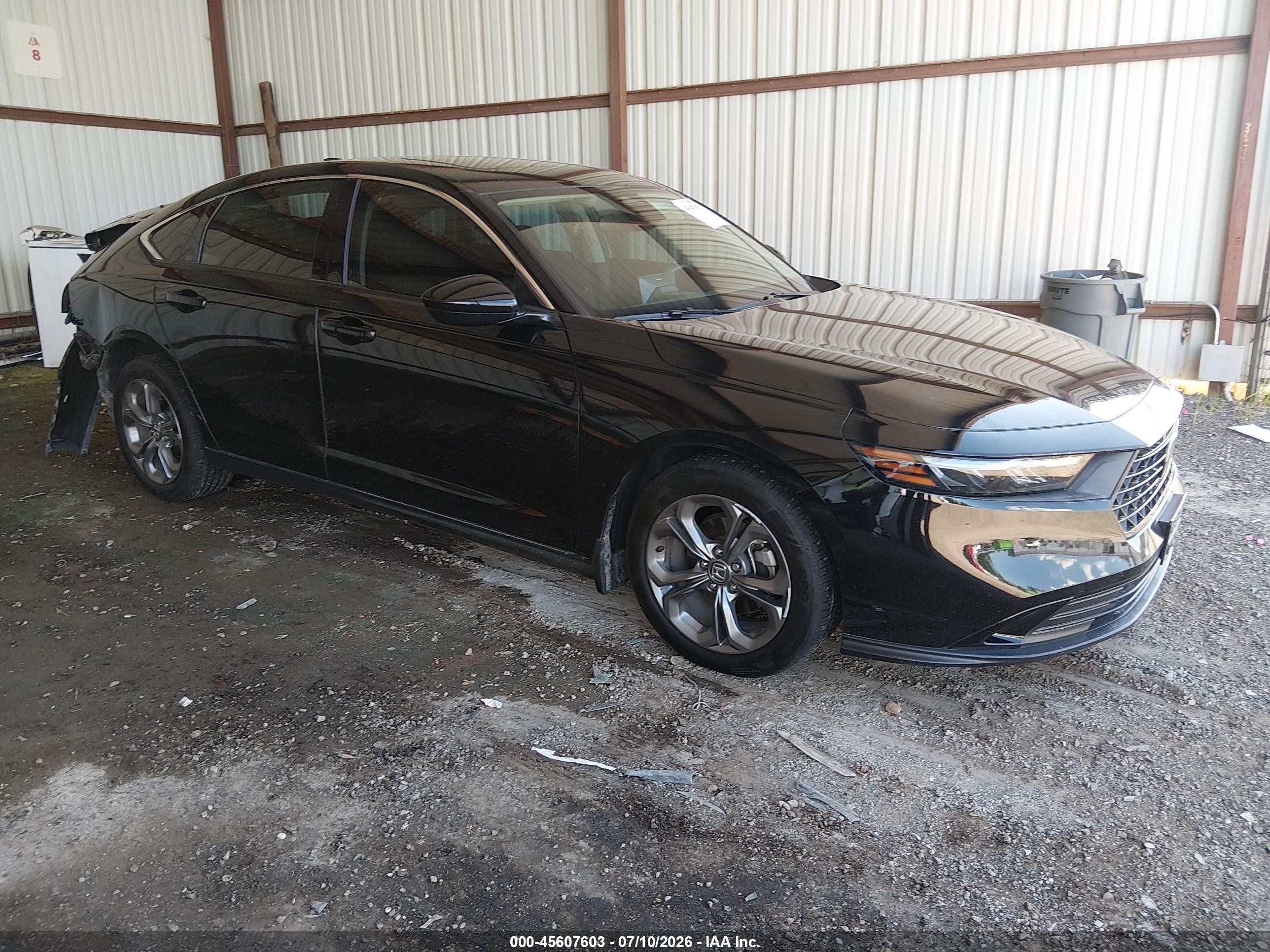 2024 Honda Accord EX, VIN 1HGCY1F30RA007553 — Rear end