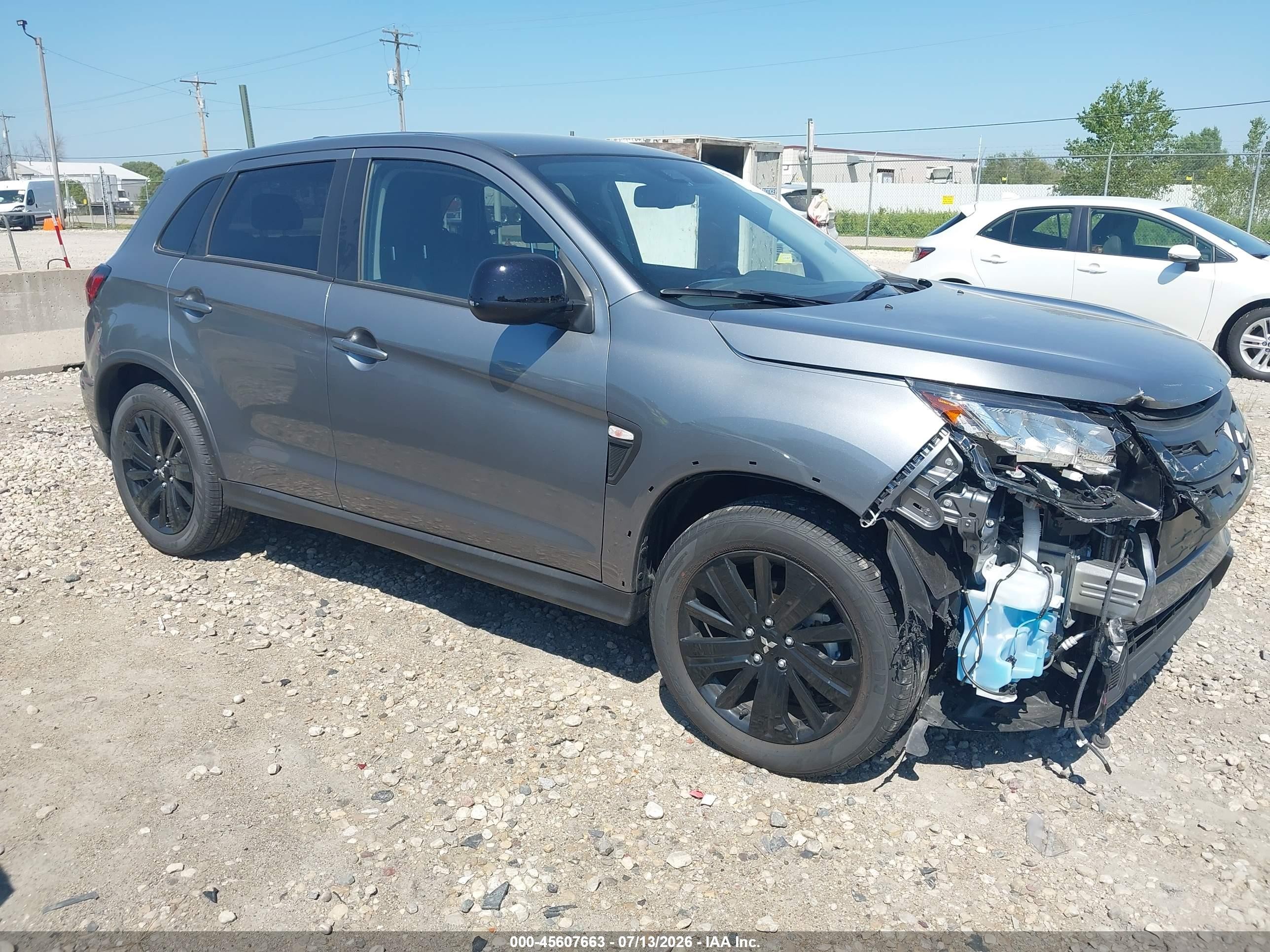 2026 Mitsubishi Outlander S, VIN JA4ARUAU0TU018766 — Front end