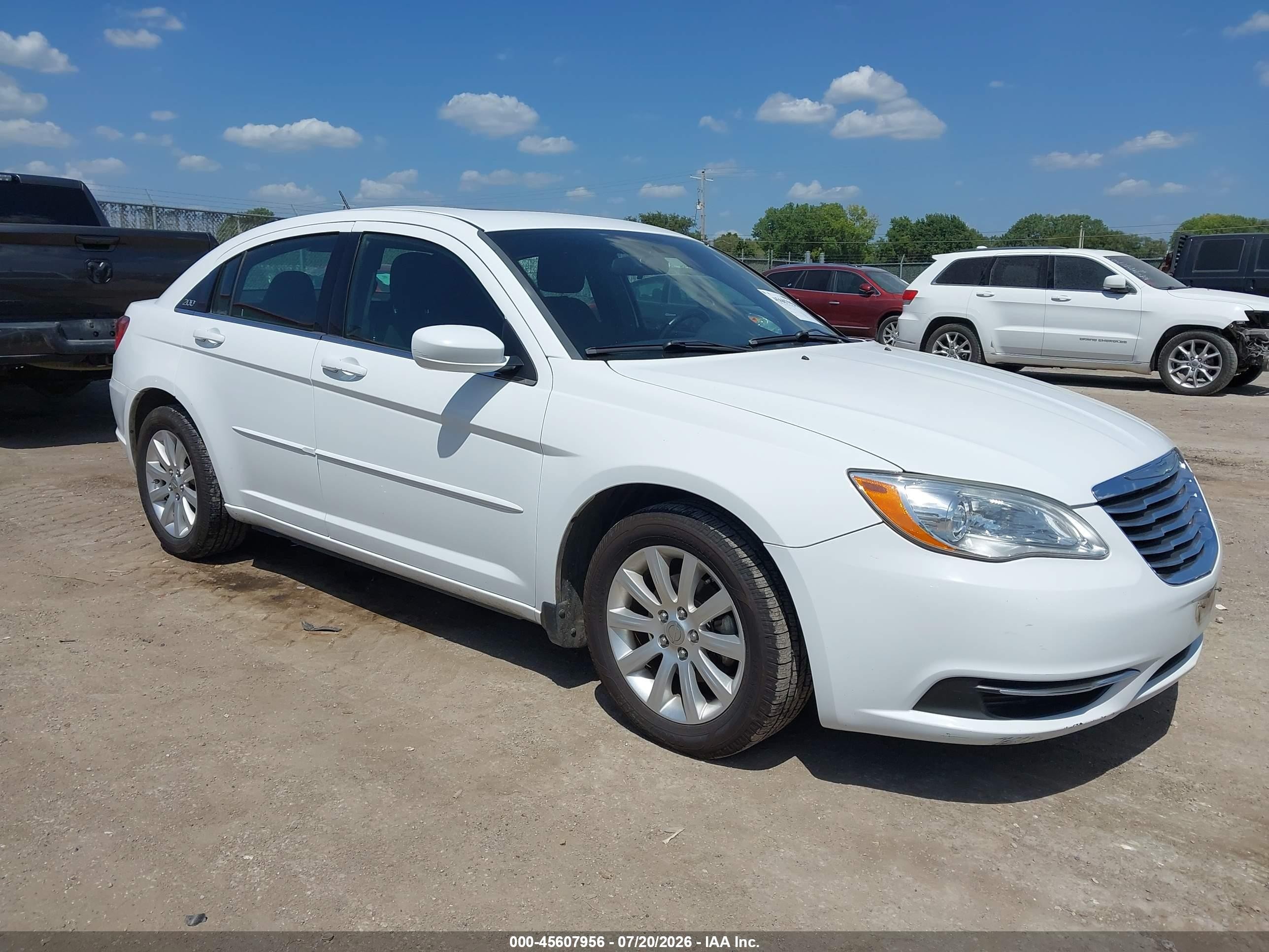 2011 Chrysler 200 Touring, VIN 1C3BC1FGXBN553193 — Обычный износ