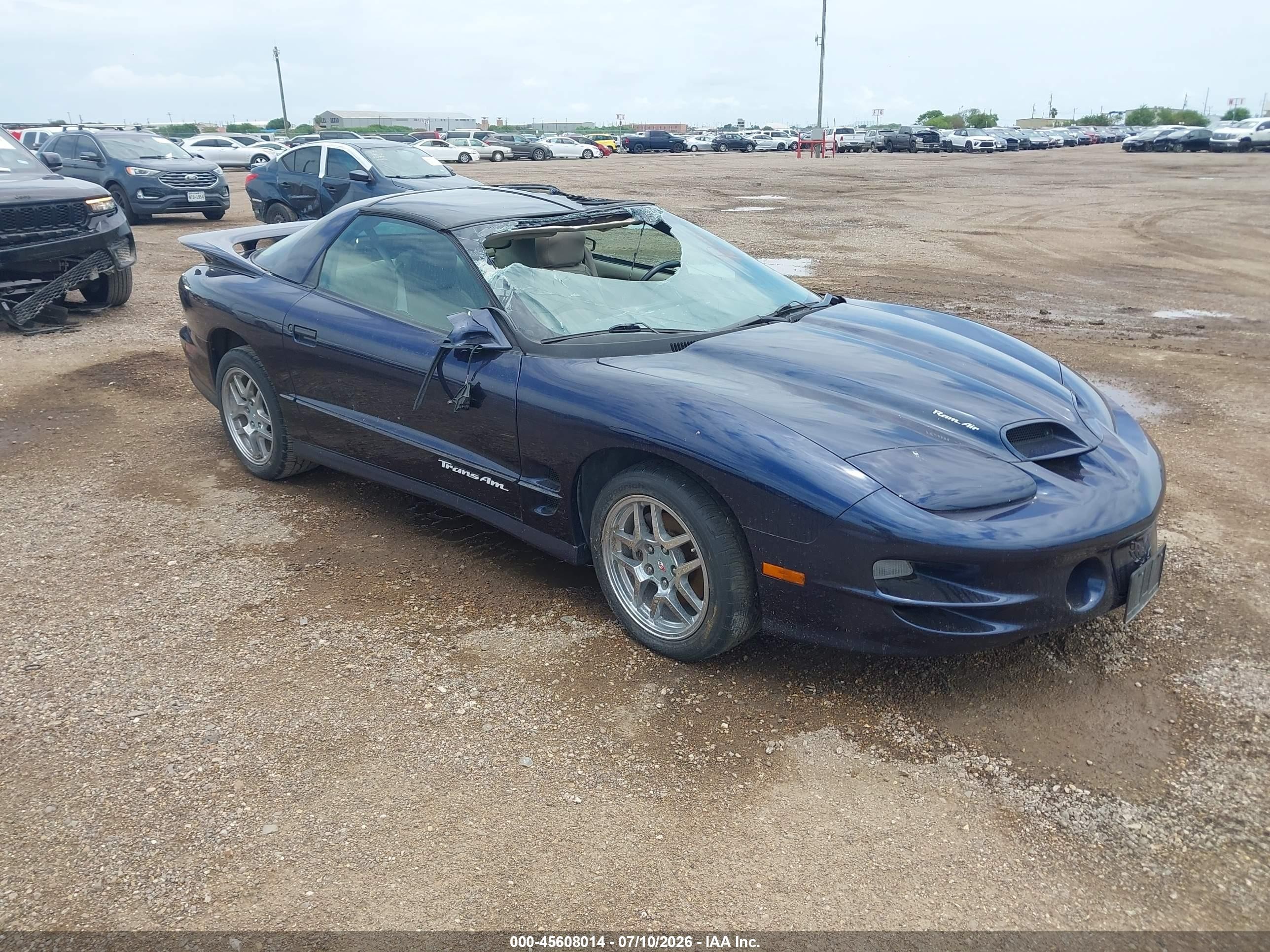2000 Pontiac Firebird Formula, VIN 2G2FV22G1Y2137643 — Normal wear