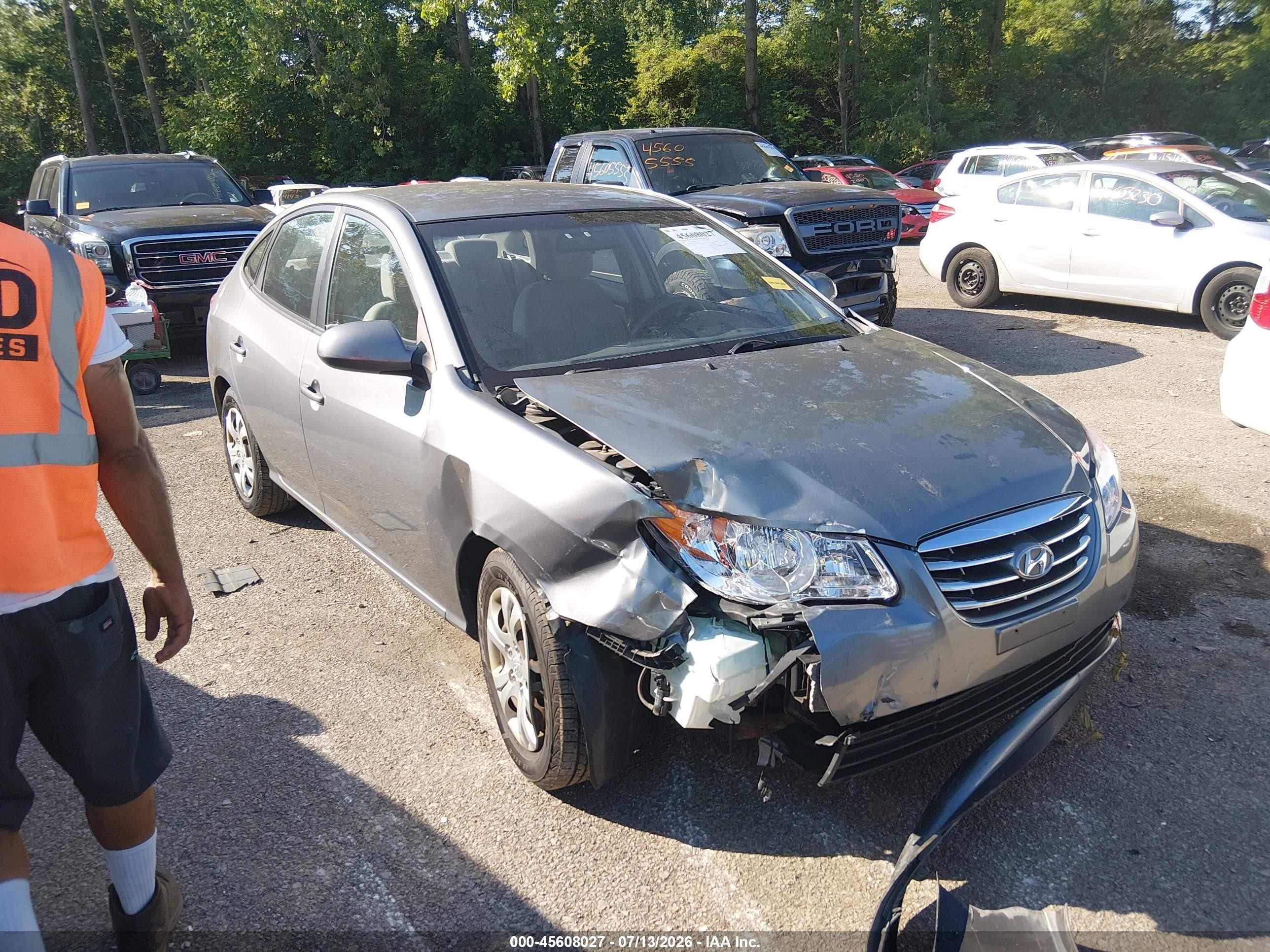 2010 Hyundai Elantra GLS, VIN KMHDU4AD1AU179525 — Front end