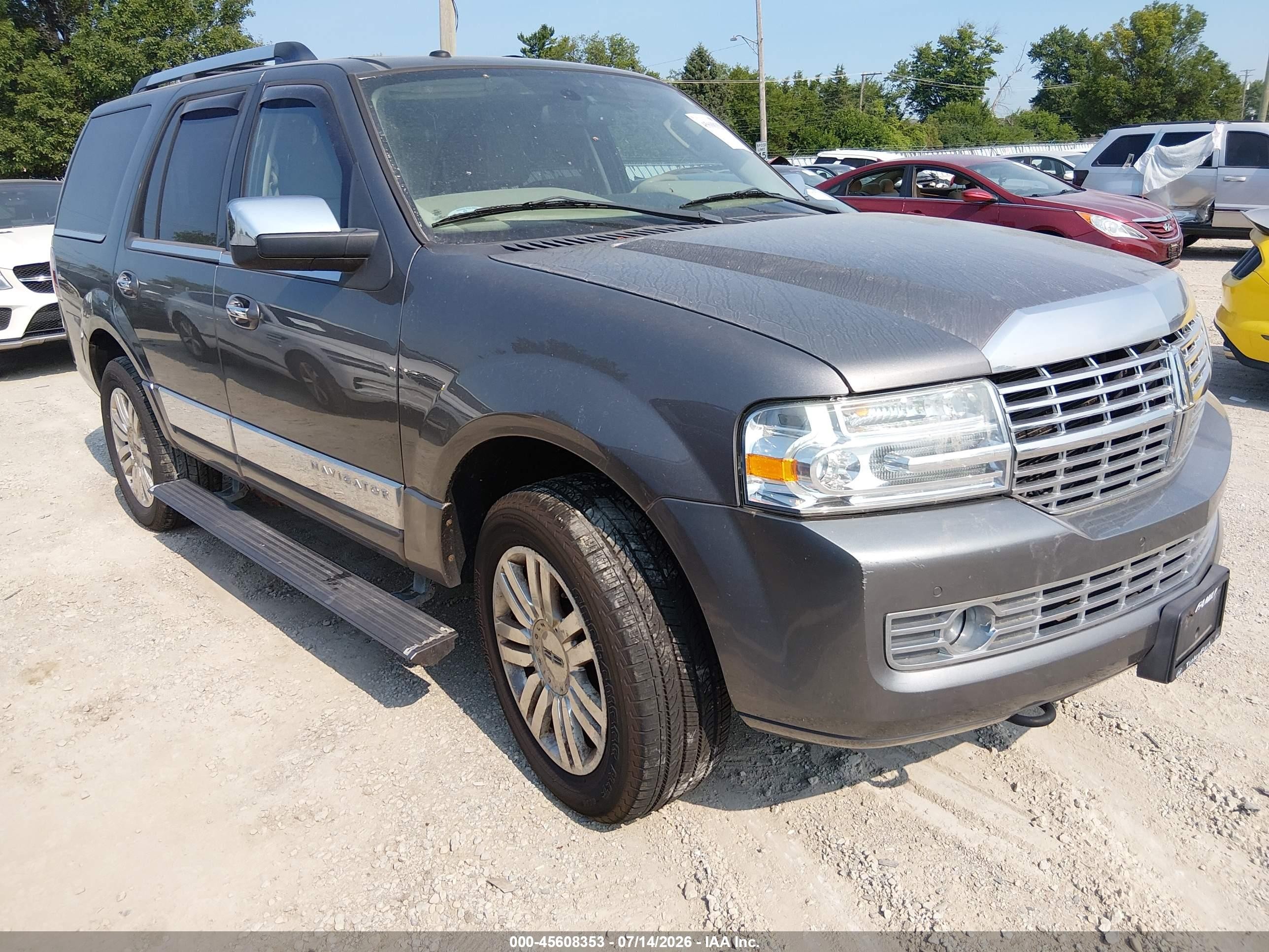 2012 Lincoln Navigator, VIN 5LMJJ2J53CEL00686 — Normal wear