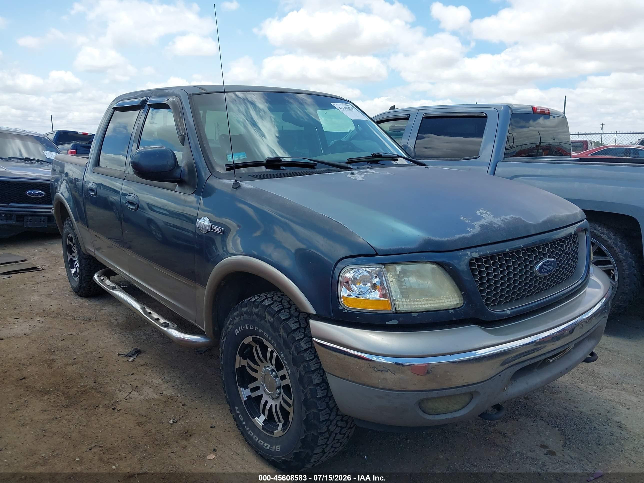 2001 Ford F-150 XLT, VIN 1FTRW08L01KB87833 — Бок