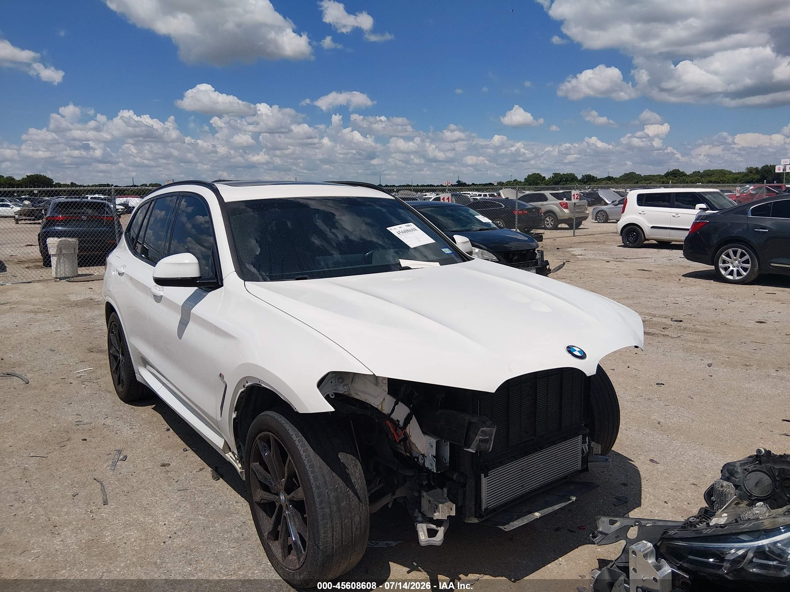 2022 BMW X3 xDrive30i, VIN WBX57DP00NN124877 — Front end