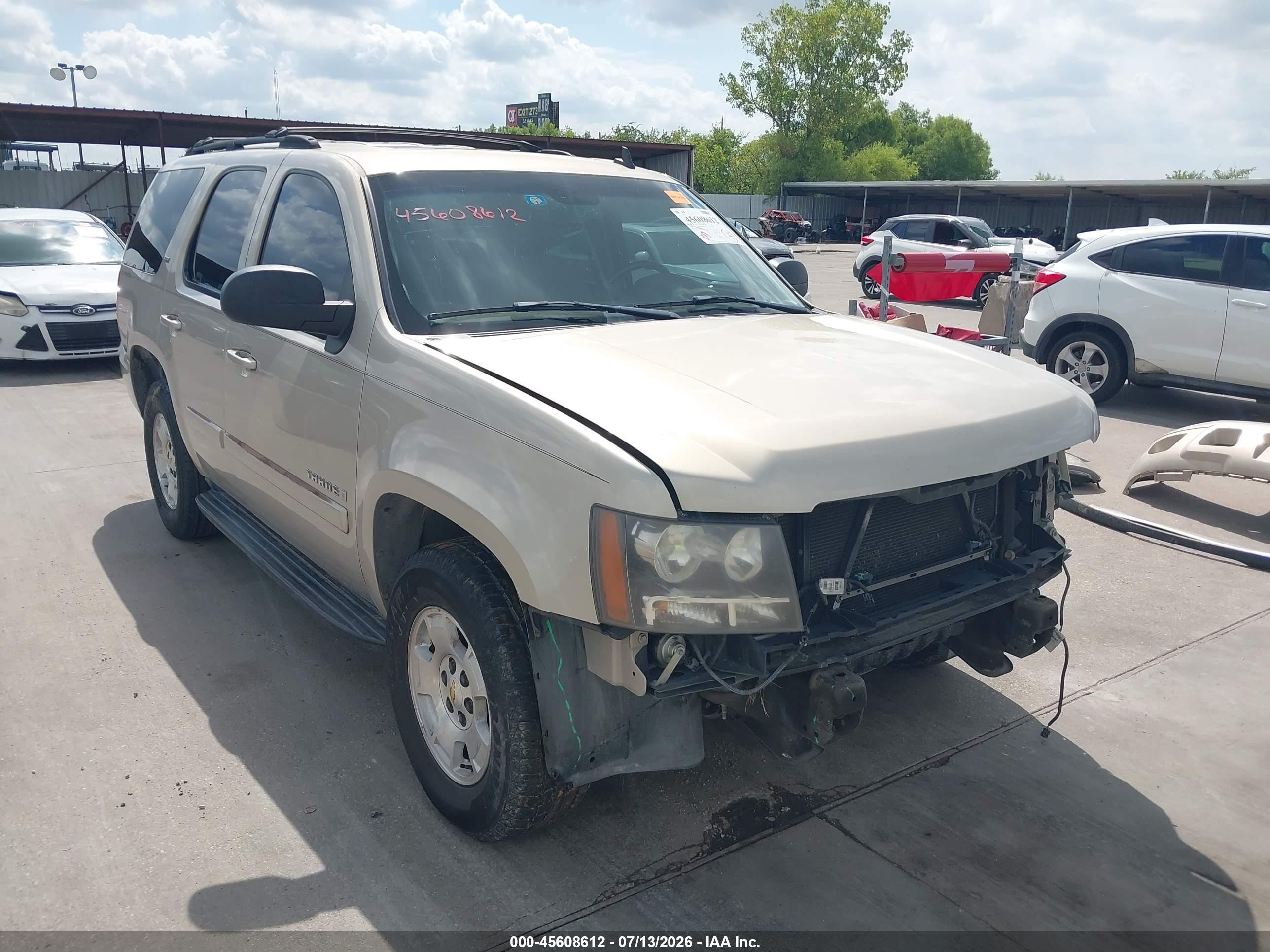 2007 Chevrolet Tahoe LT, VIN 1GNFC13077R107787 — Front end