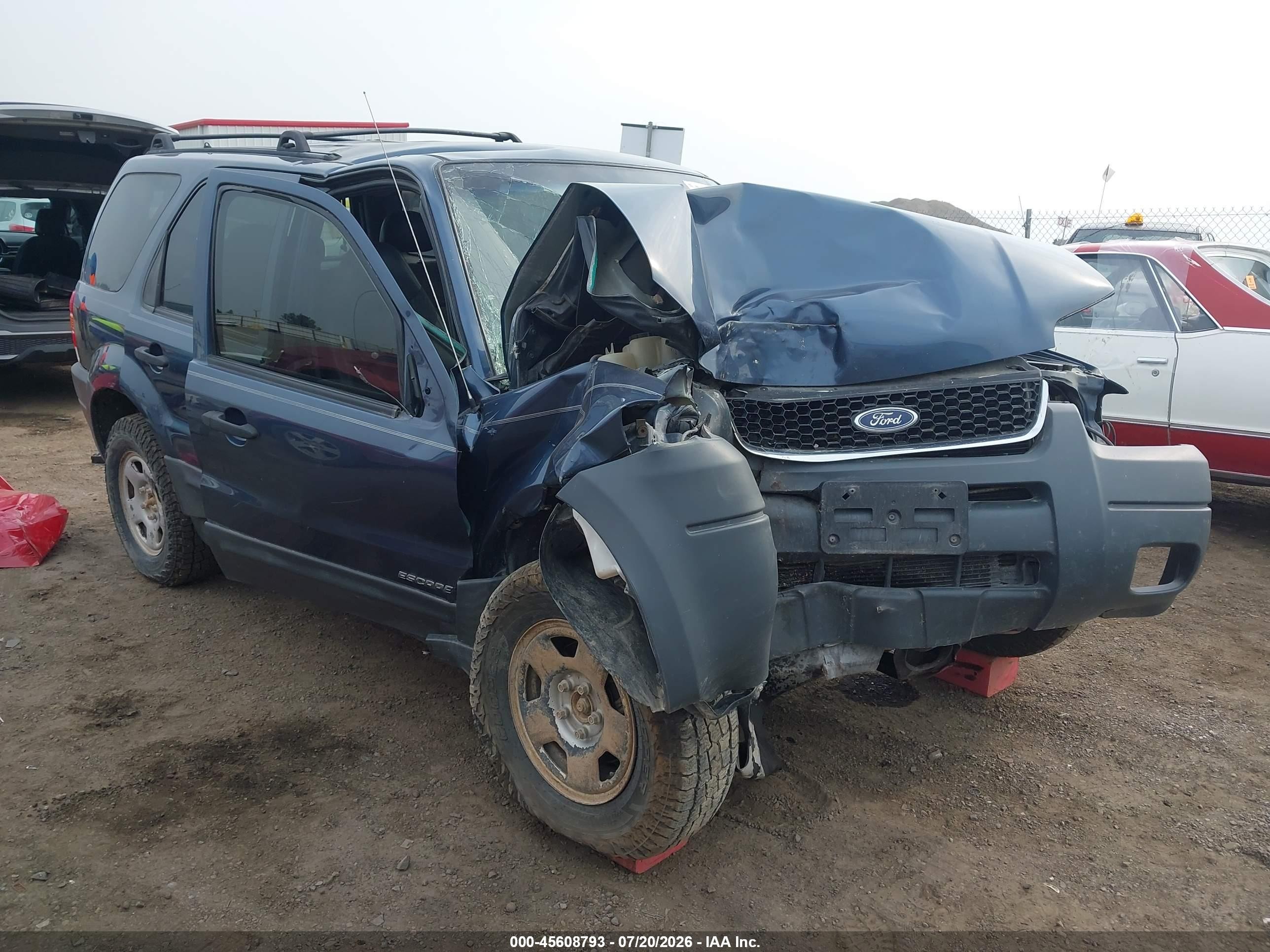 2001 Ford Escape XLS, VIN 1FMYU02131KA58151 — Перед