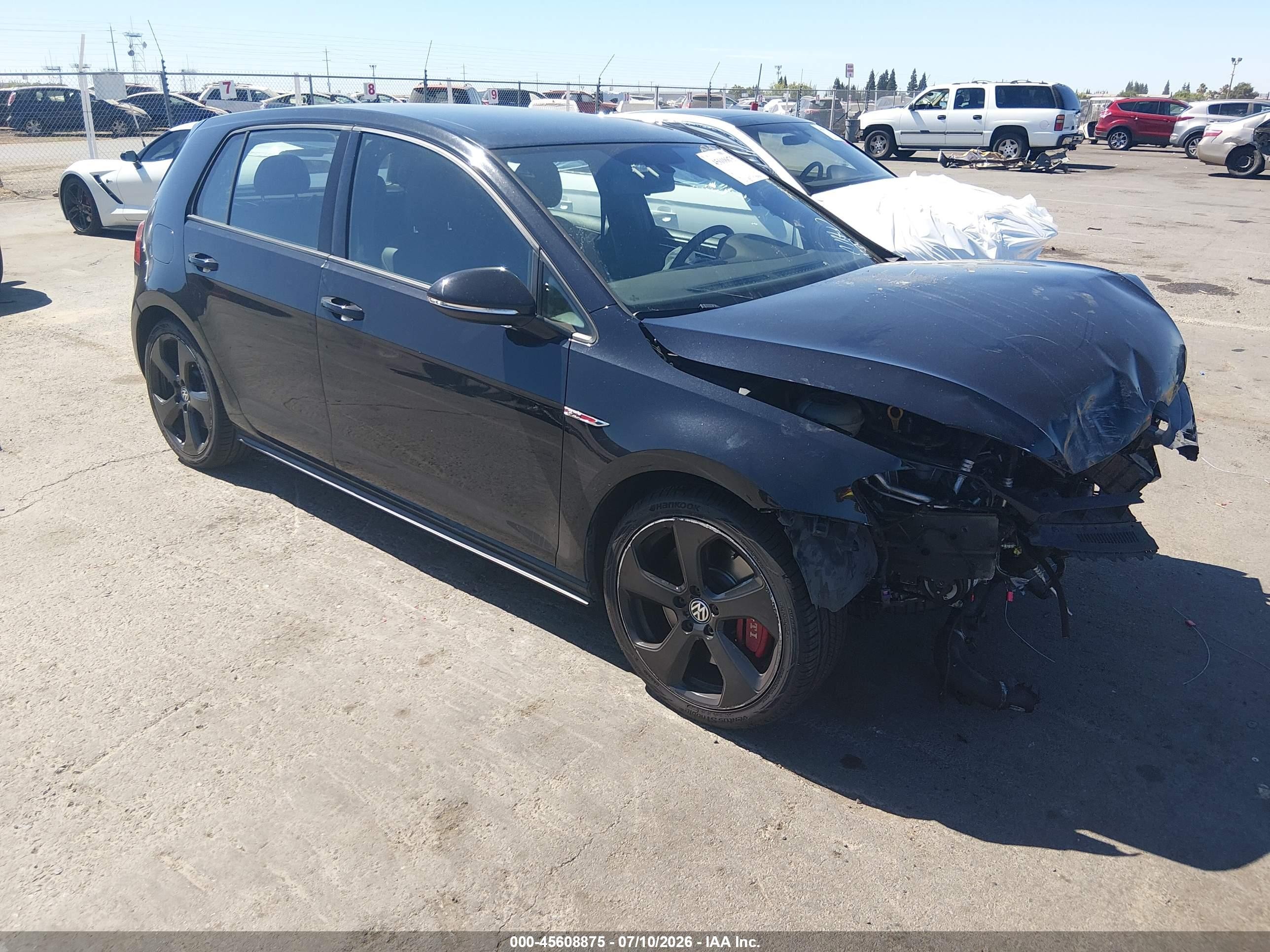 2017 Volkswagen Golf GTI S, VIN 3VW447AU0HM005303 — Front end