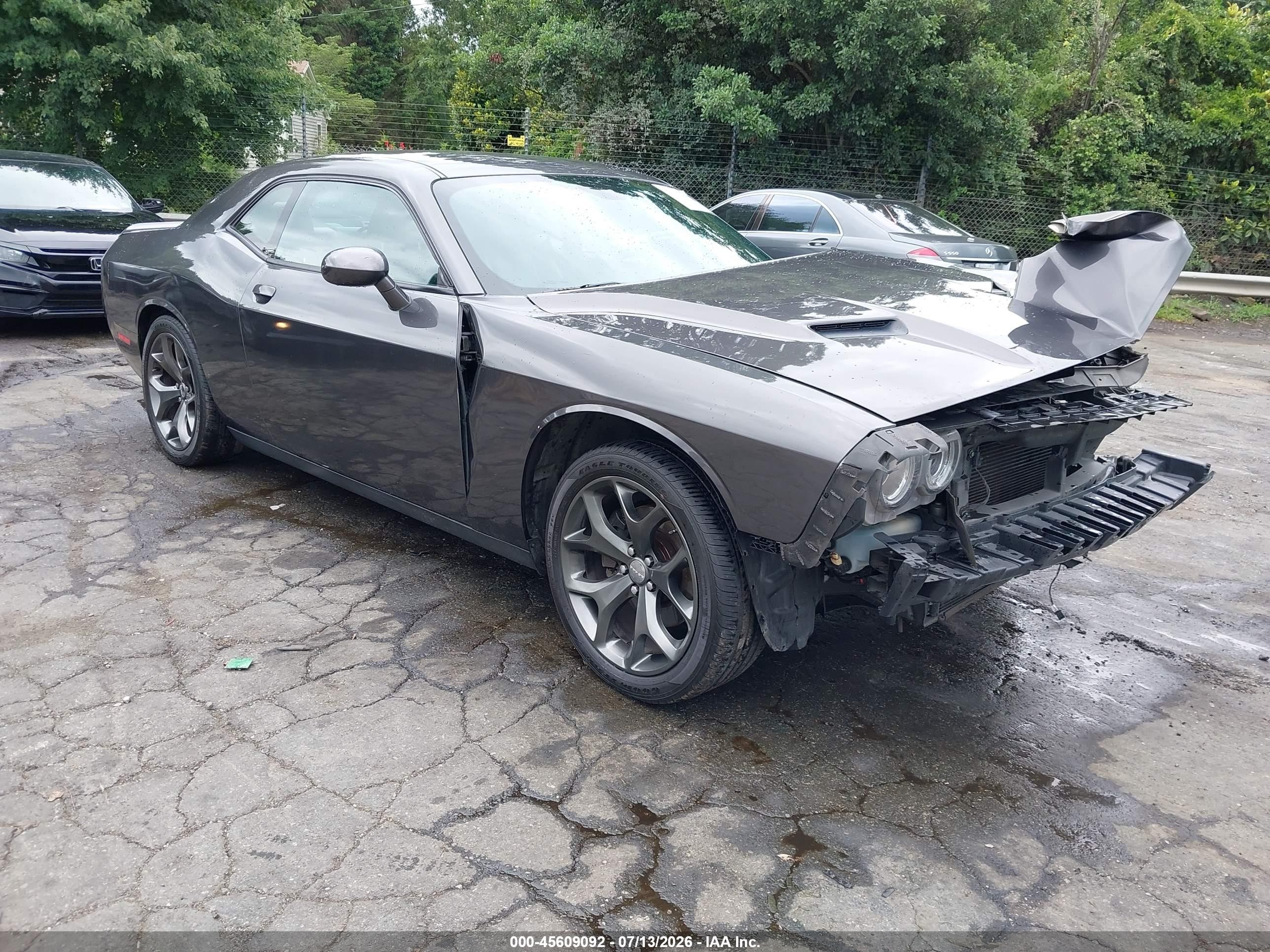 2015 Dodge Challenger SXT Plus, VIN 2C3CDZBG1FH736812 — Front end